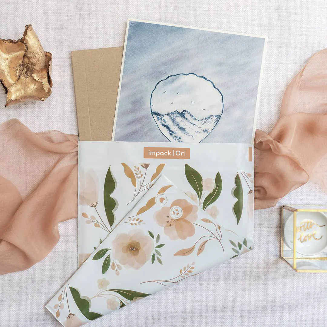 Camelia Bloom Biodegradable Mailers 10 x 13