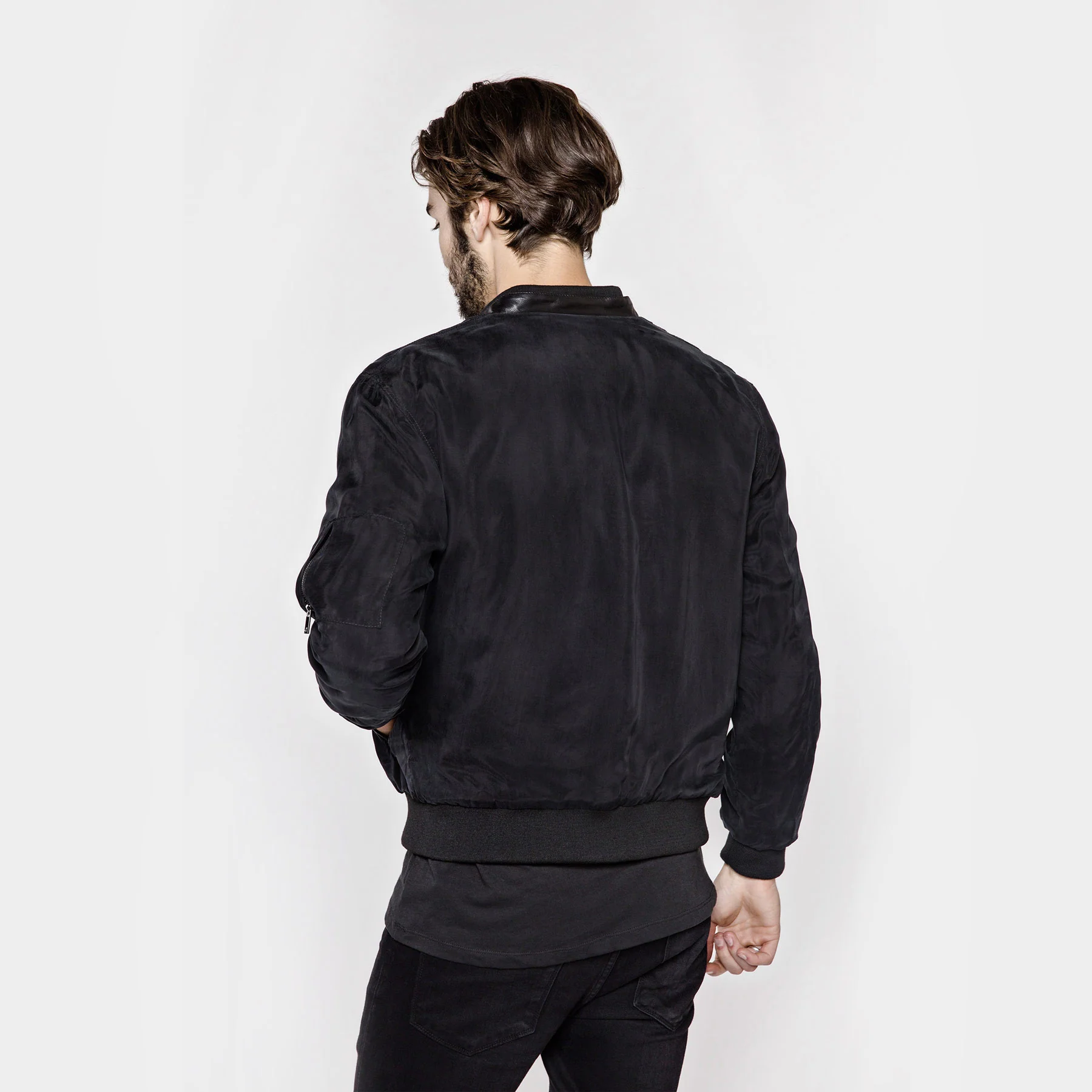 JKT:2 “THE BOMBER (Cupro)”