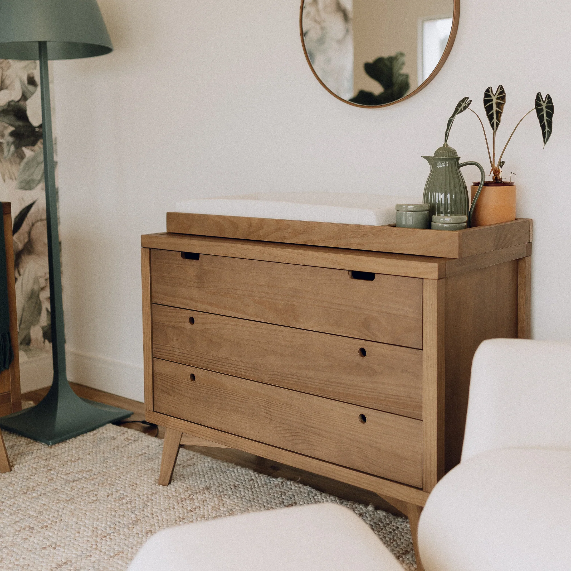Retro 3 Drawer Dresser in Walnut