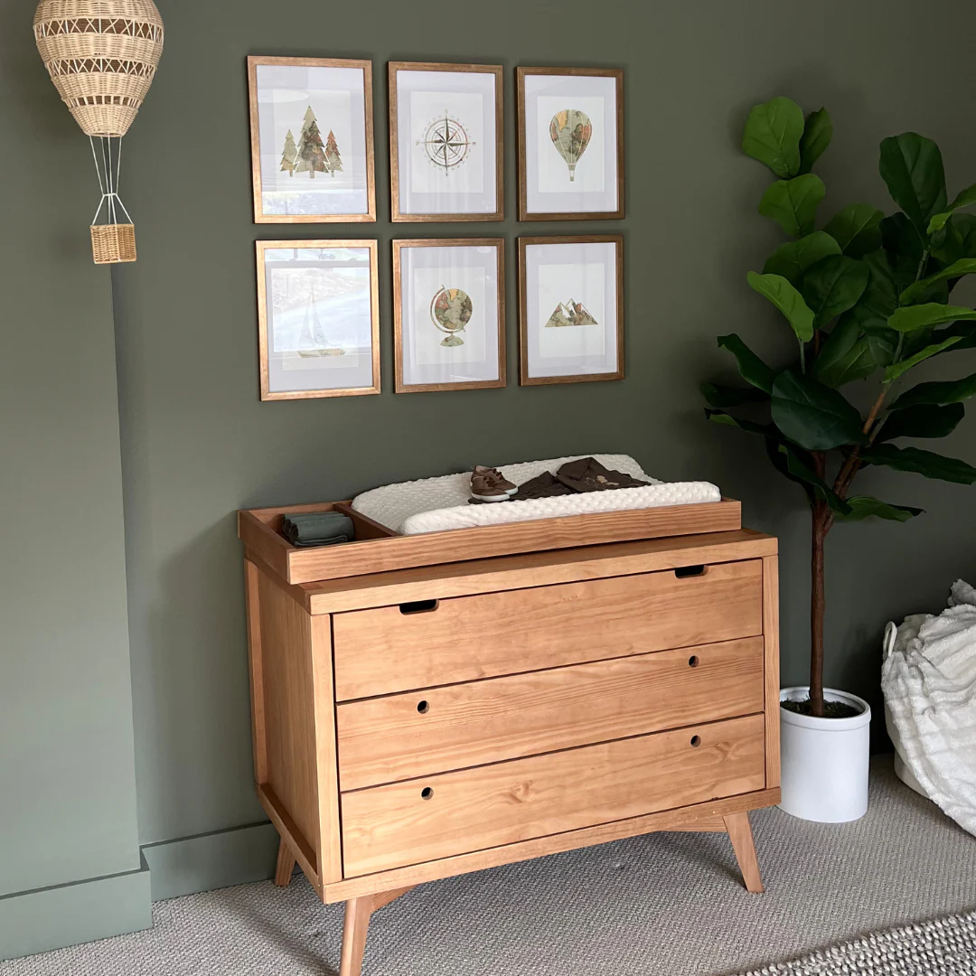 Retro 3 Drawer Dresser in Hazelnut