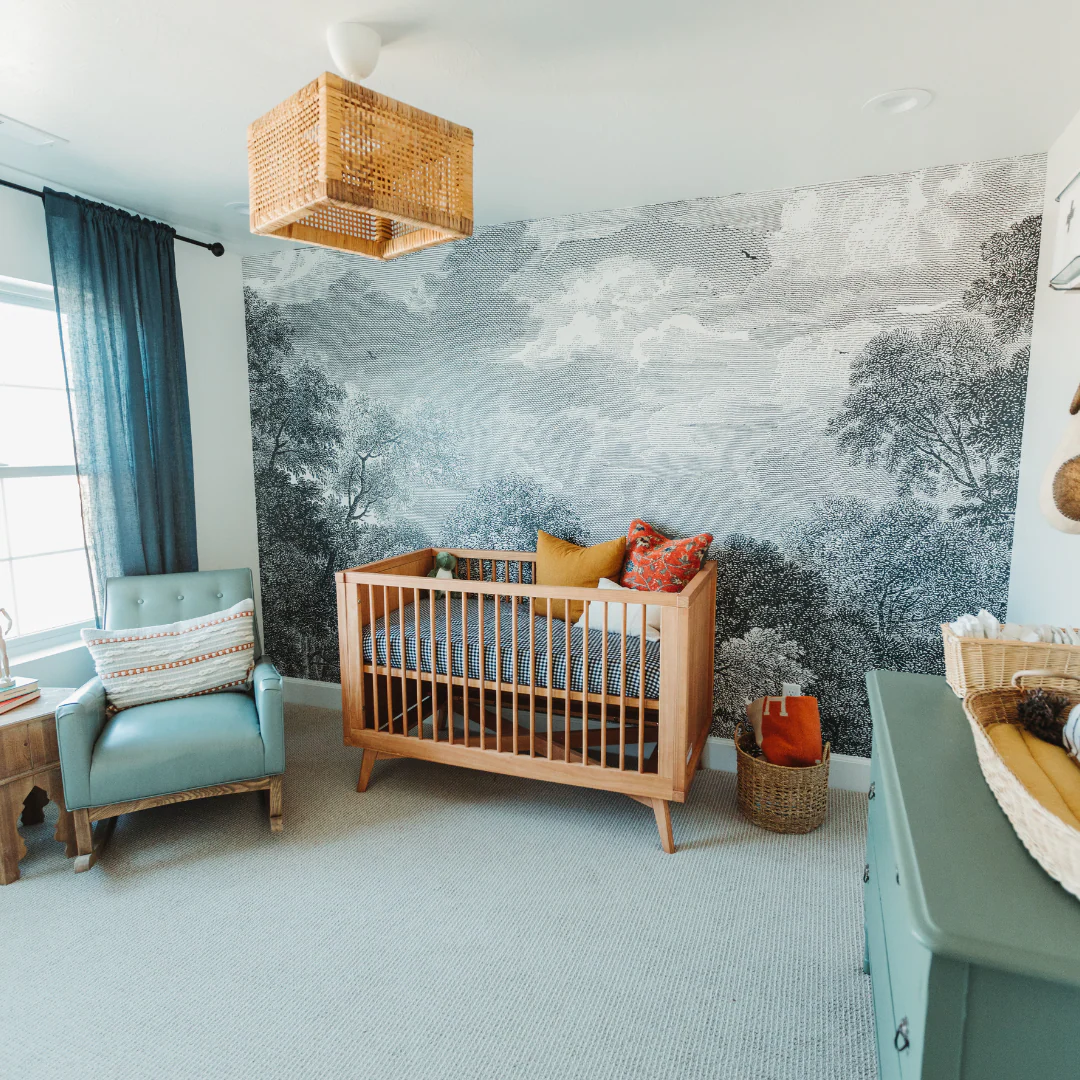 Retro Convertible Crib in Hazelnut