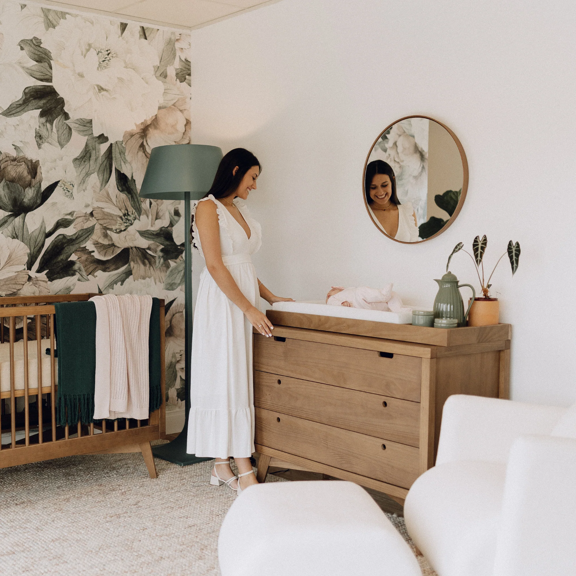 Retro 3 Drawer Dresser in Walnut