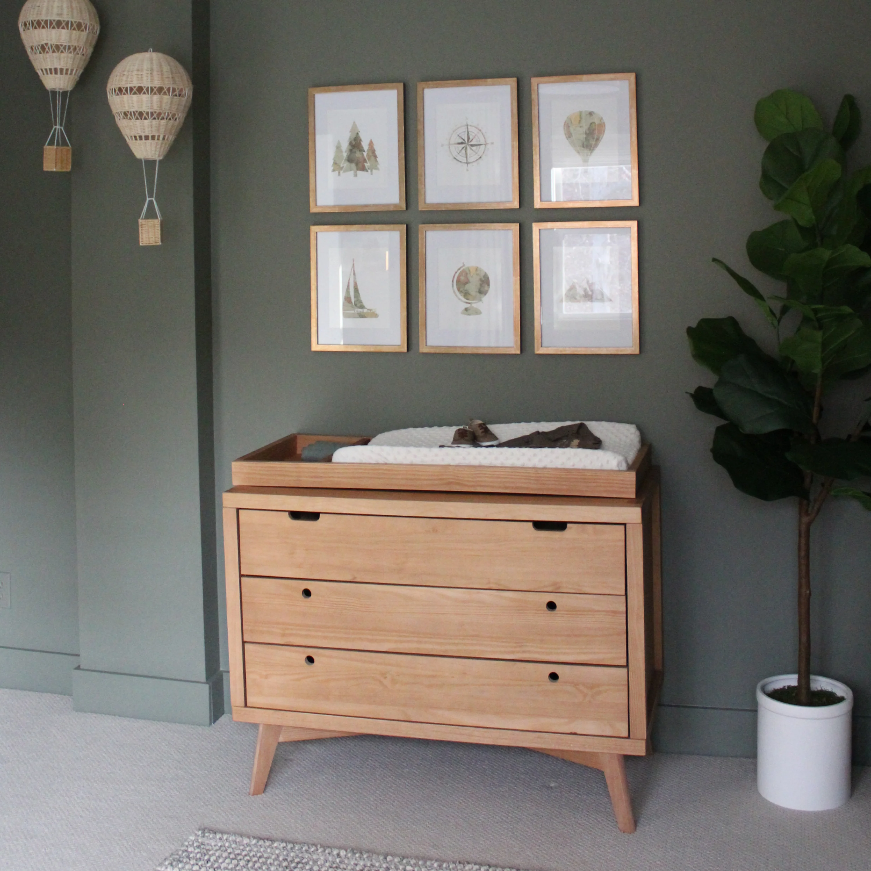 Retro 3 Drawer Dresser in Hazelnut