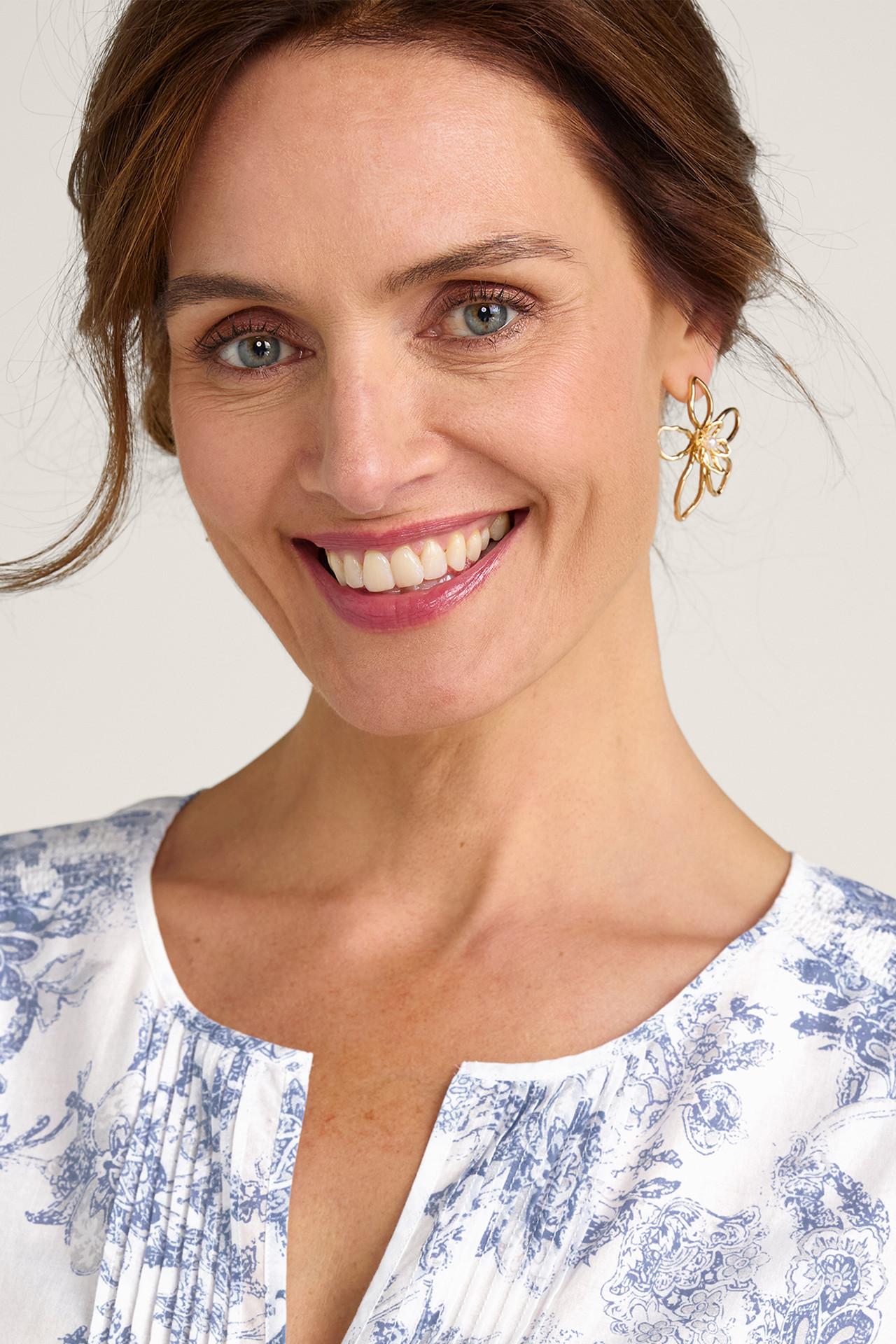Flora Outline Earring - Soft Surroundings Outlet