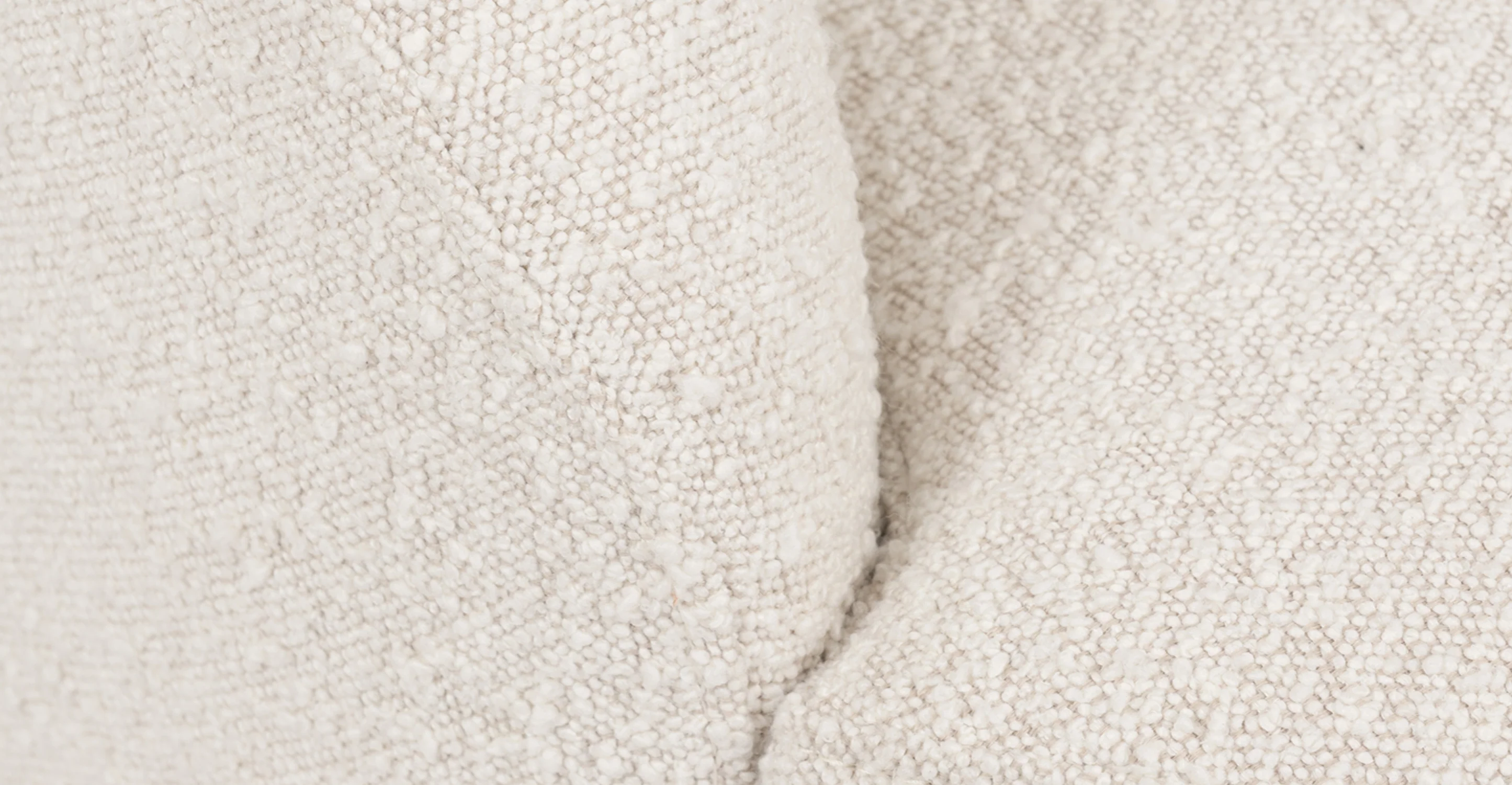 Alma Swivel Lounge Chair