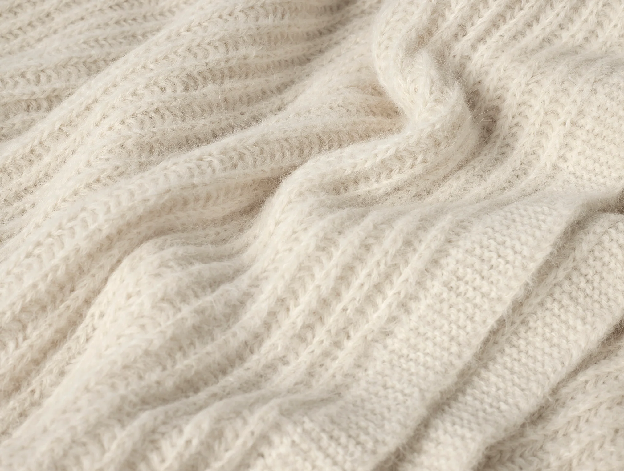 Andes Suri Alpaca Knit Throw