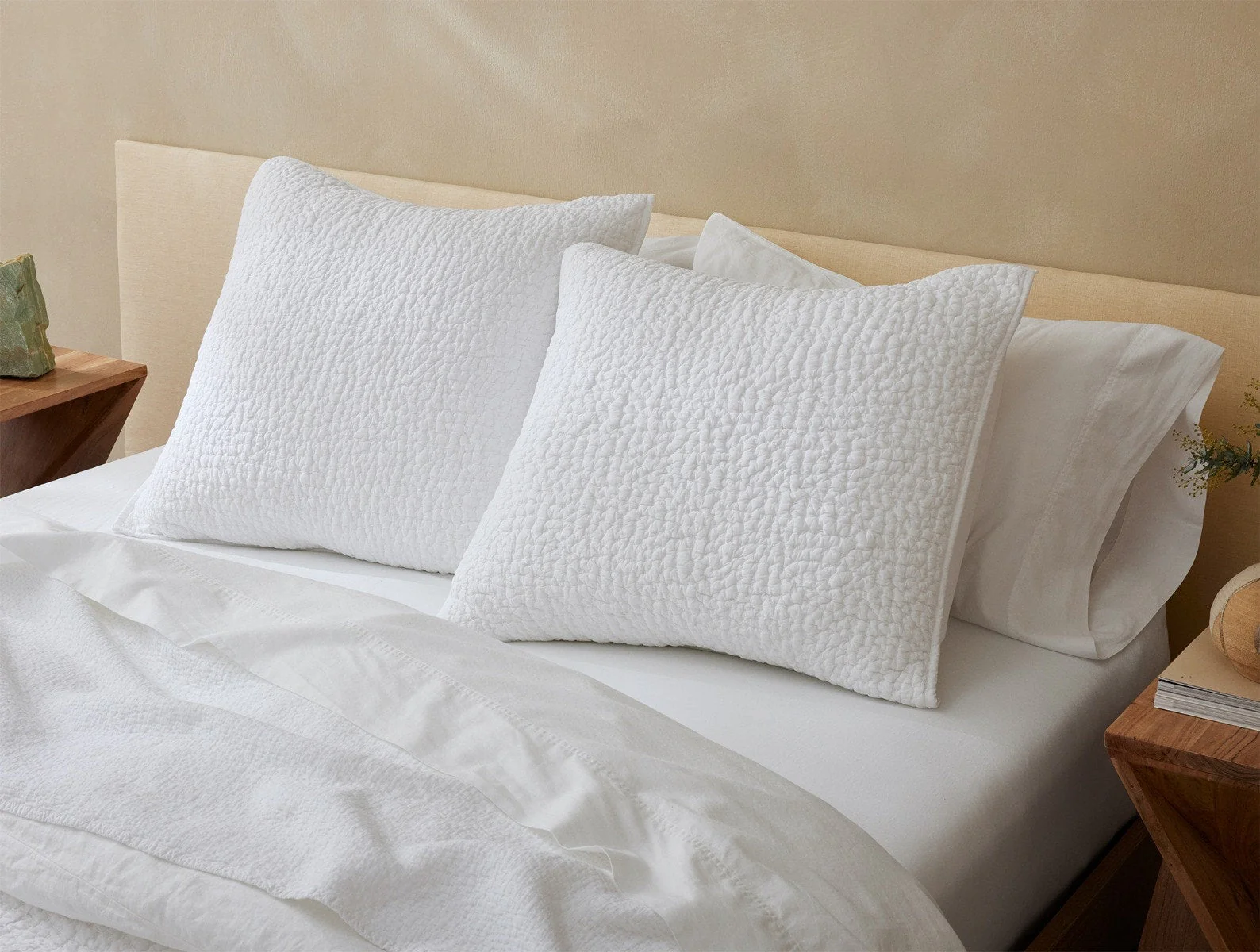 Pebbled Handstitched Quilt Set