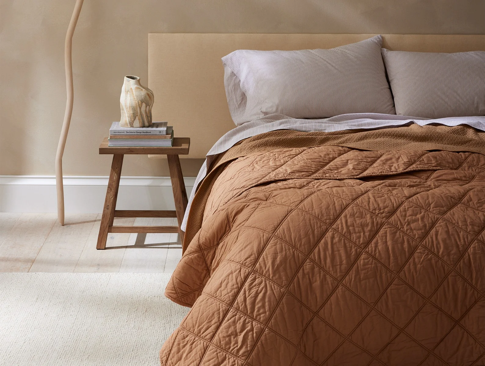 Diamond-Stitched Organic Cotton Comforter