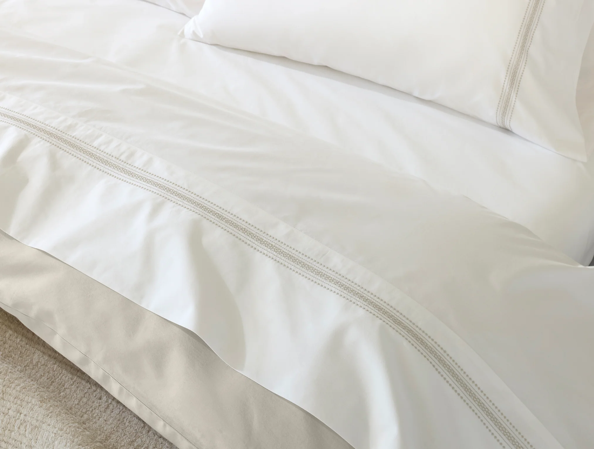 Landscape Embroidered Organic Percale Sheet Set