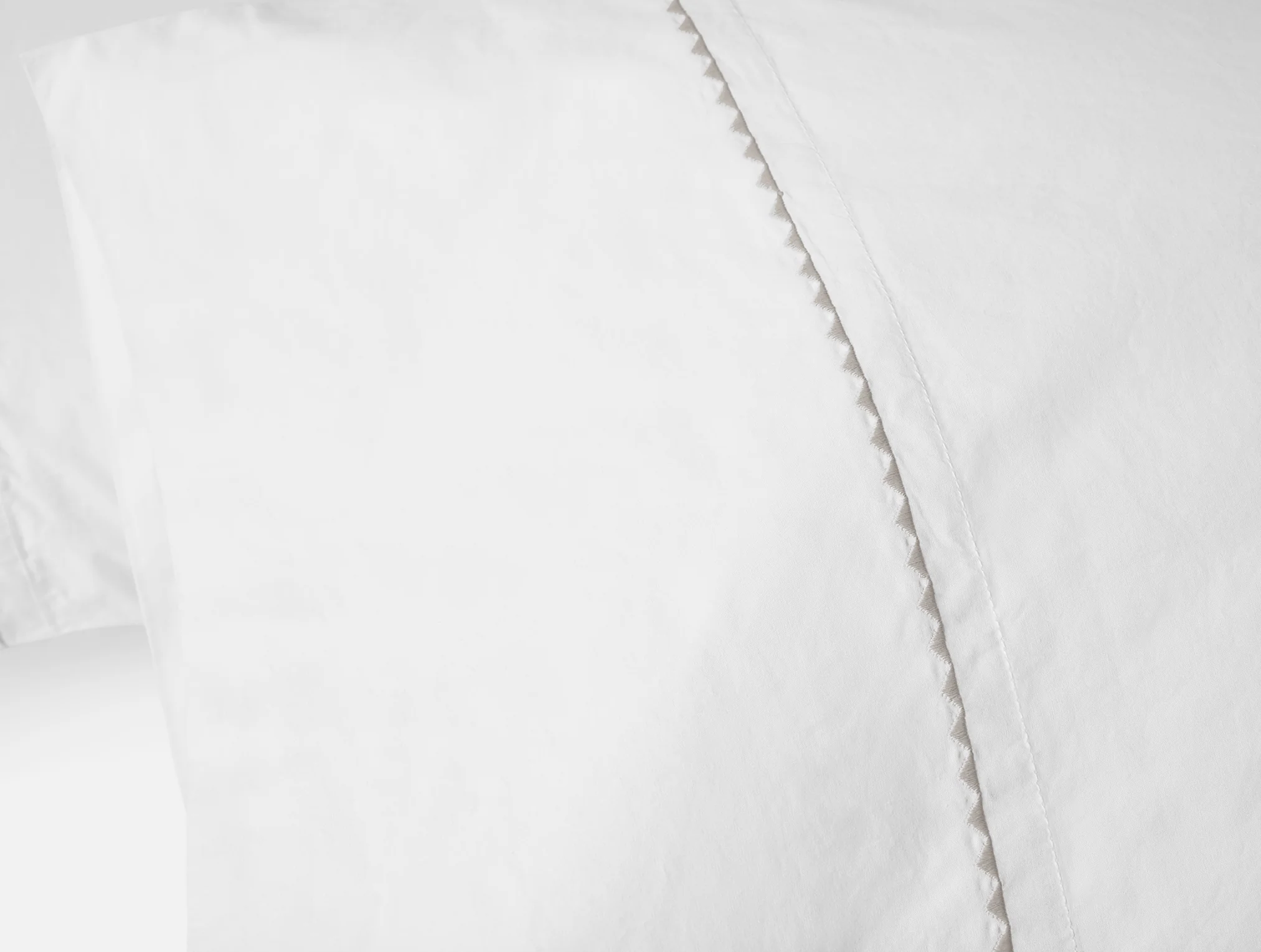 Trailing Embroidered Organic Percale Sheet Set