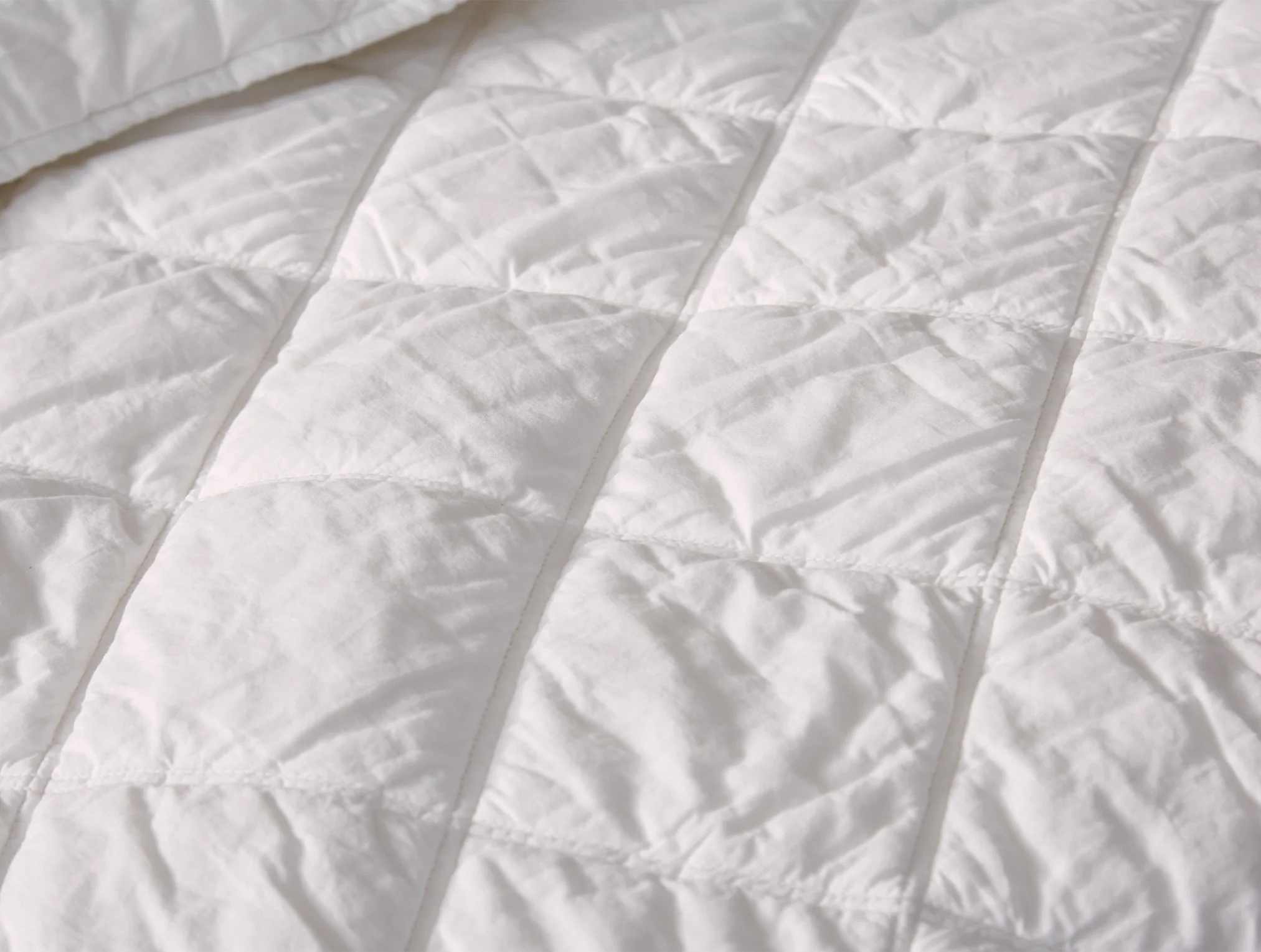 Diamond-Stitched Organic Cotton Comforter