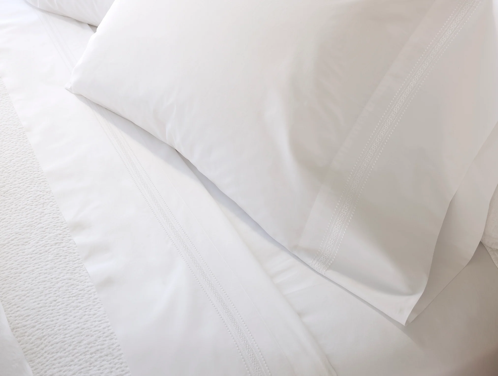 Landscape Embroidered Organic Percale Sheet Set