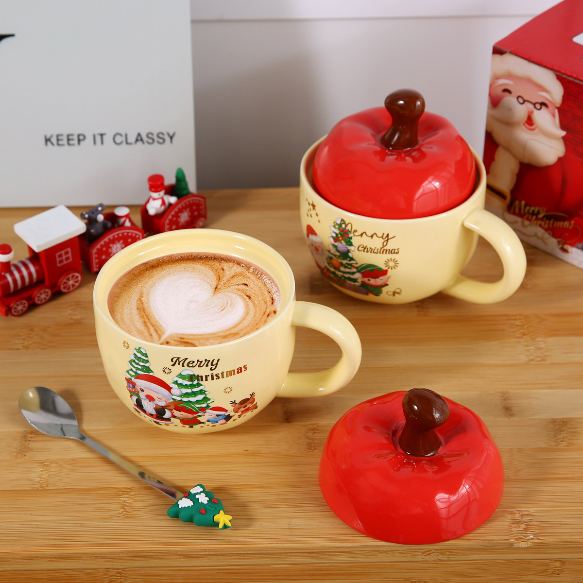 Christmas Santa Ceramic Mug with Apple Lid