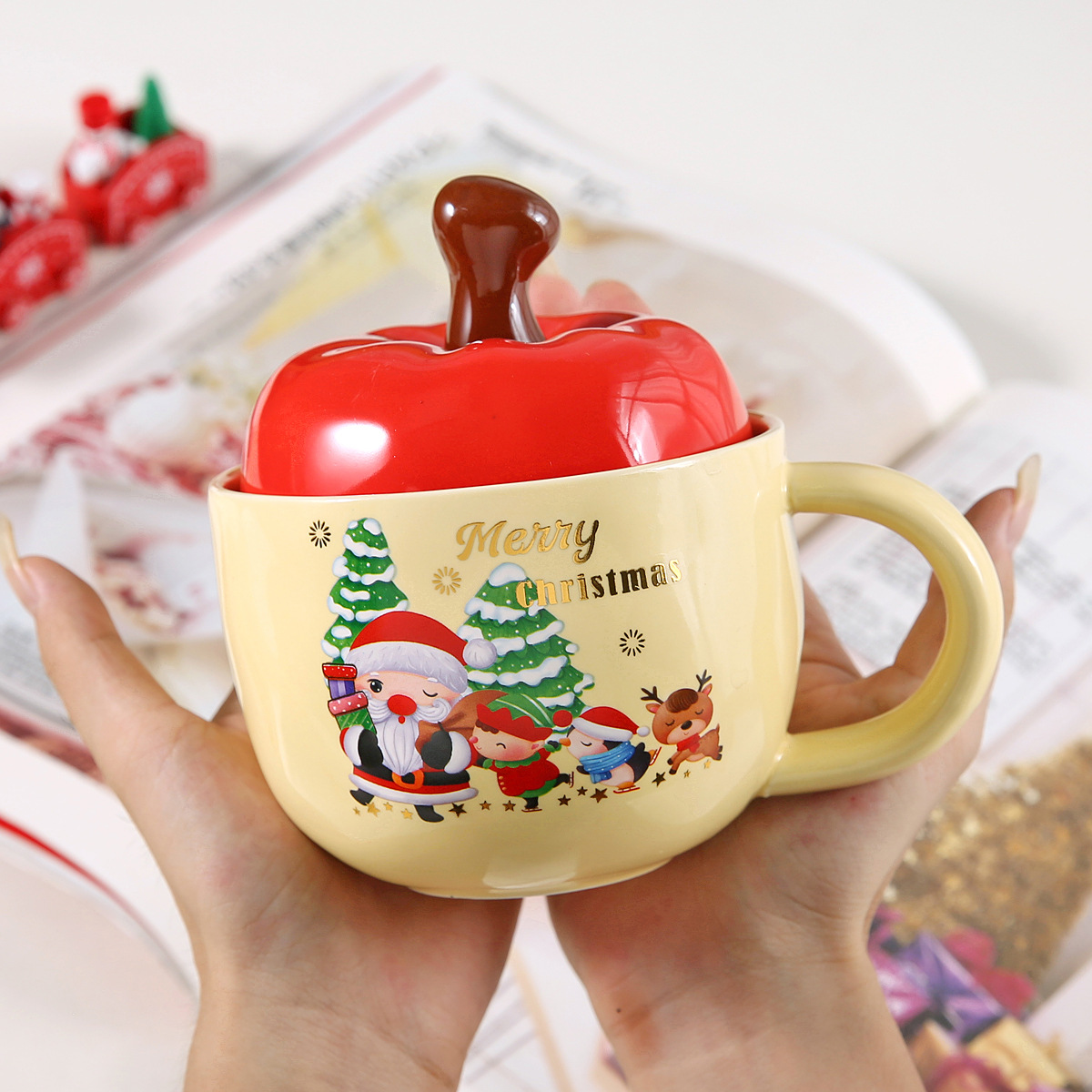 Christmas Santa Ceramic Mug with Apple Lid