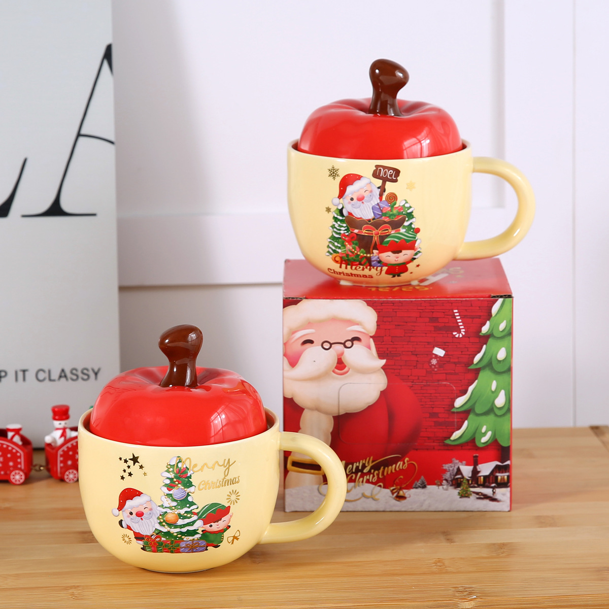 Christmas Santa Ceramic Mug with Apple Lid