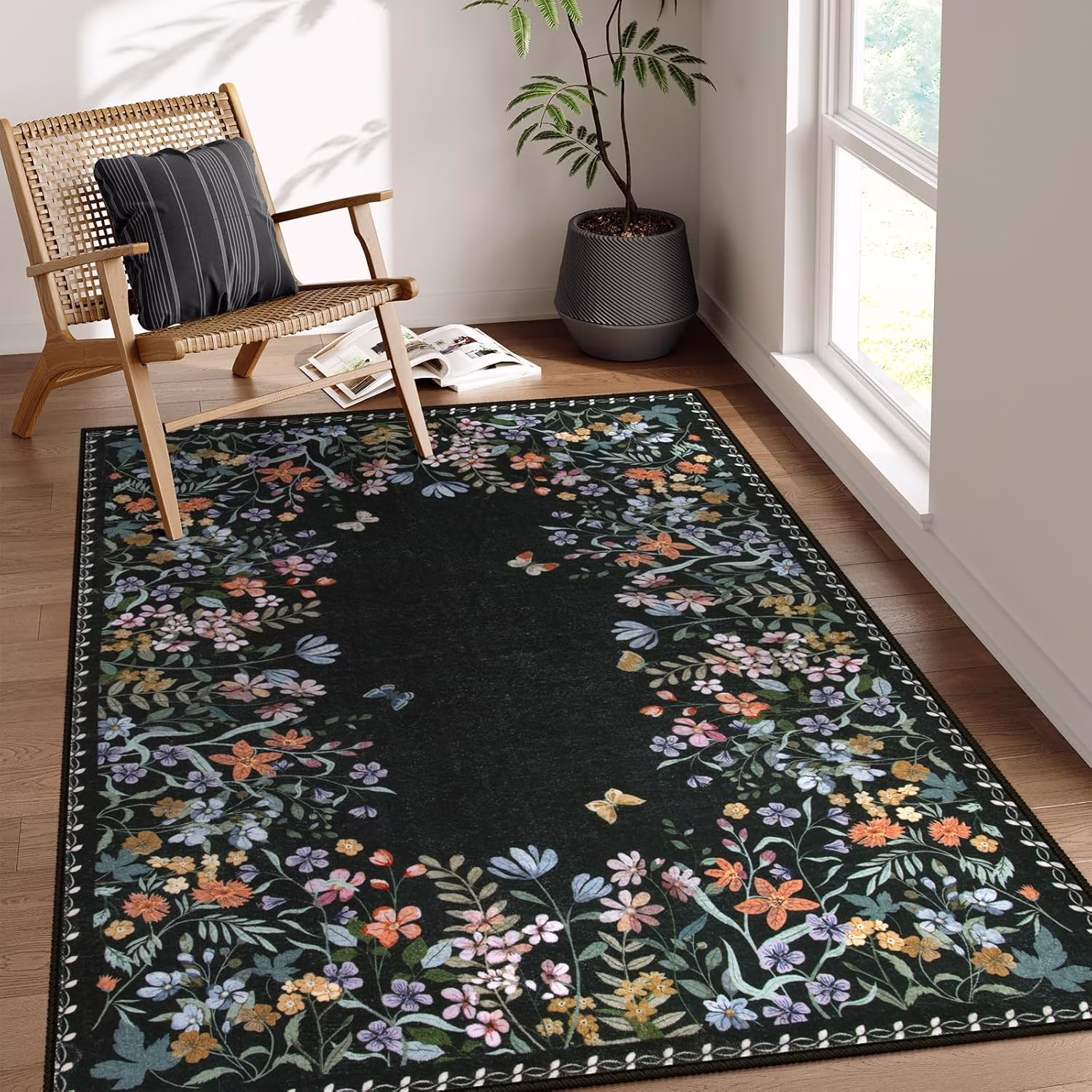 Washable 4x6 Rug, Black Floral Print Area Rugs for Living Room, Non-Slip Soft Rug for Bedroom, Vintage Low Pile Dining Room, Botanical Carpet for Bedside Mud Room (Black,4'x6')