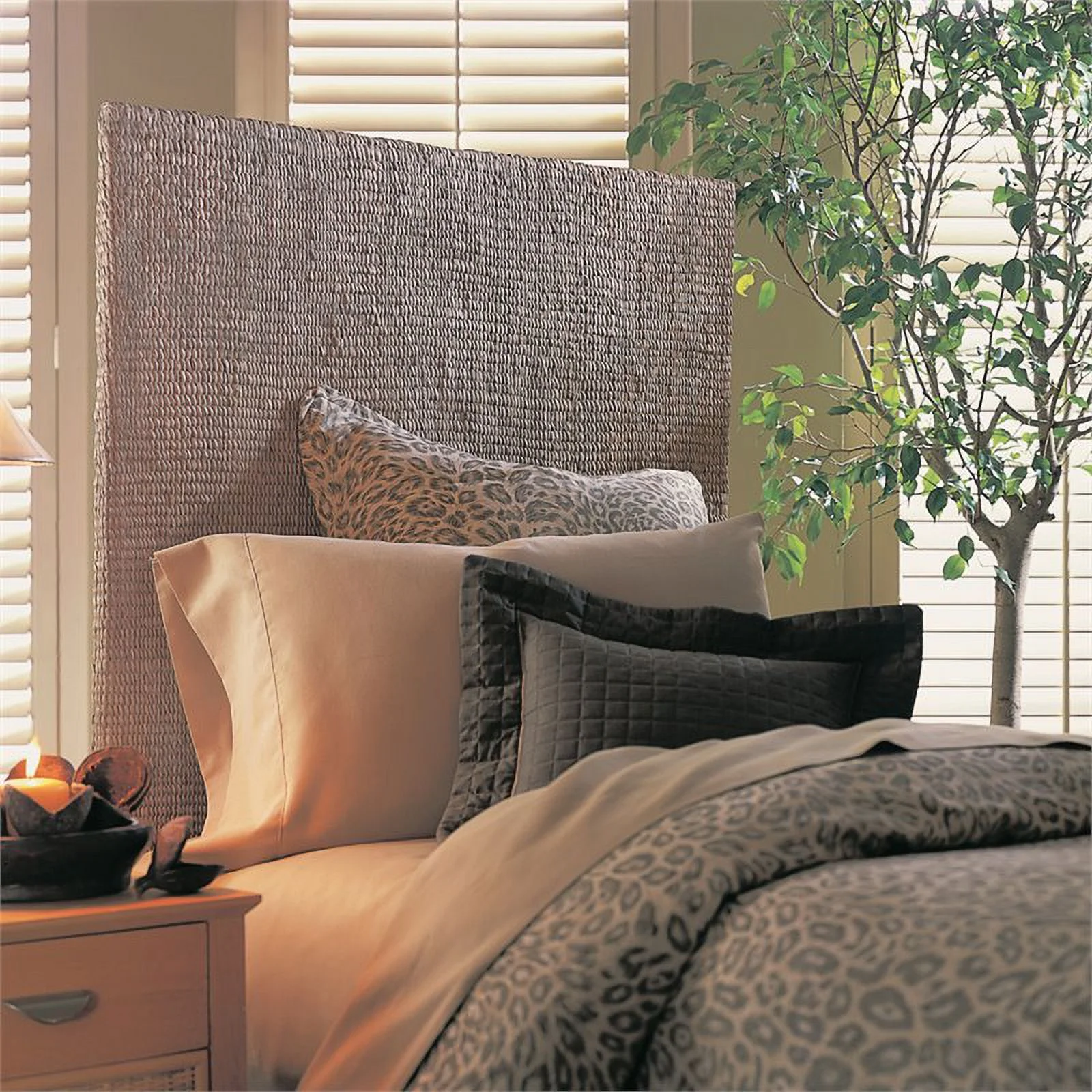 Pemberly Row Modern Wood Grassweave Twin Headboard in Natural