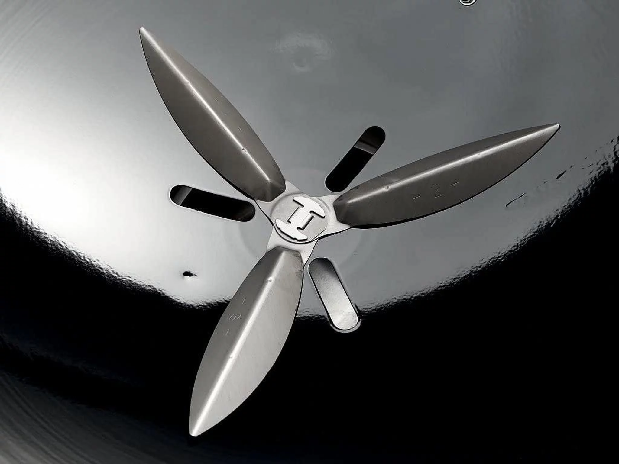 Weber 14501001 Master-Touch Charcoal Grill, 22-Inch, Black