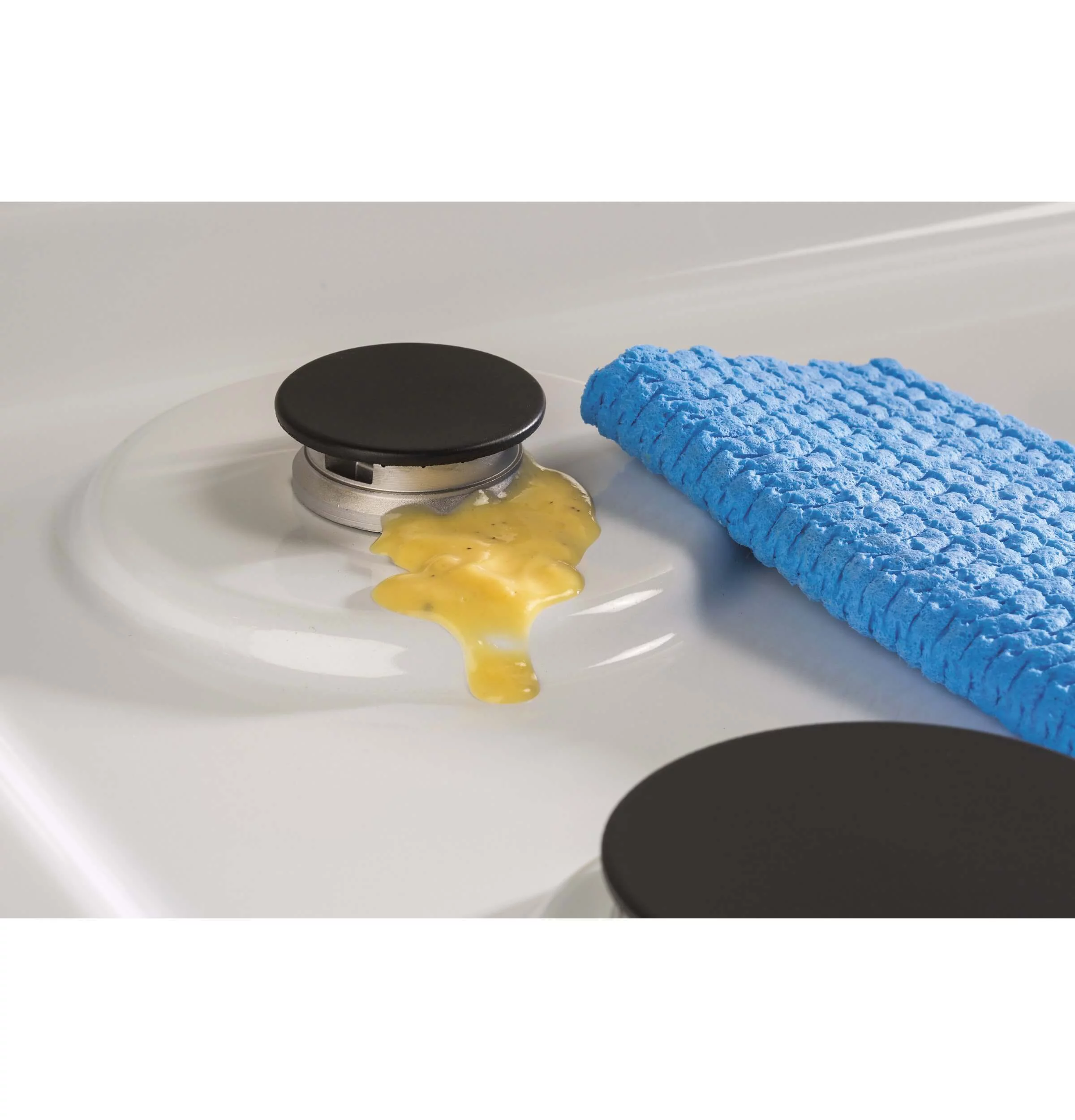 GE Appliances PGP7030DLWW 30 Inch Gas Sealed Burner Cooktop White