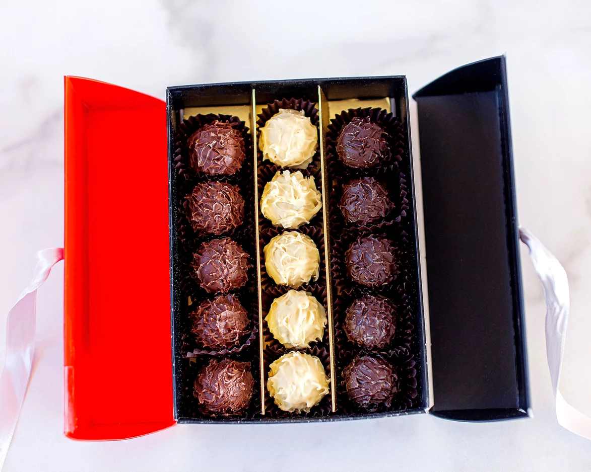Sleek Assorted Dessert Truffle Red And Black Box, 225g