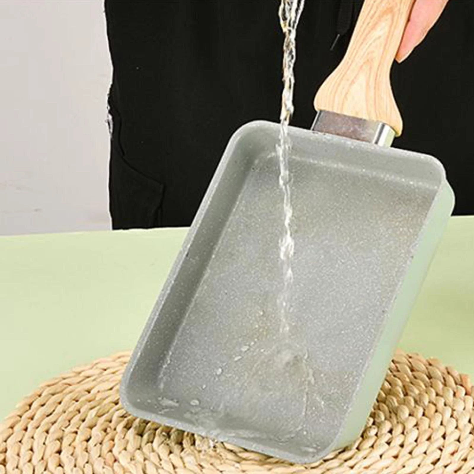 Japanese Omelette Scratch Bottom Non Stick Coating Rectangle Steak Skillet Handle Egg Tops , Green