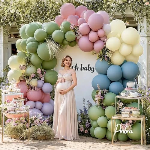 Christmas Balloon Arch Kit, Double Stuffed Dark Green Red Pearl White Gold Balloons Emerald Green Burgundy Balloon Garland for Christmas New Year Xmas Birthday Wedding Festival Party Decorations
