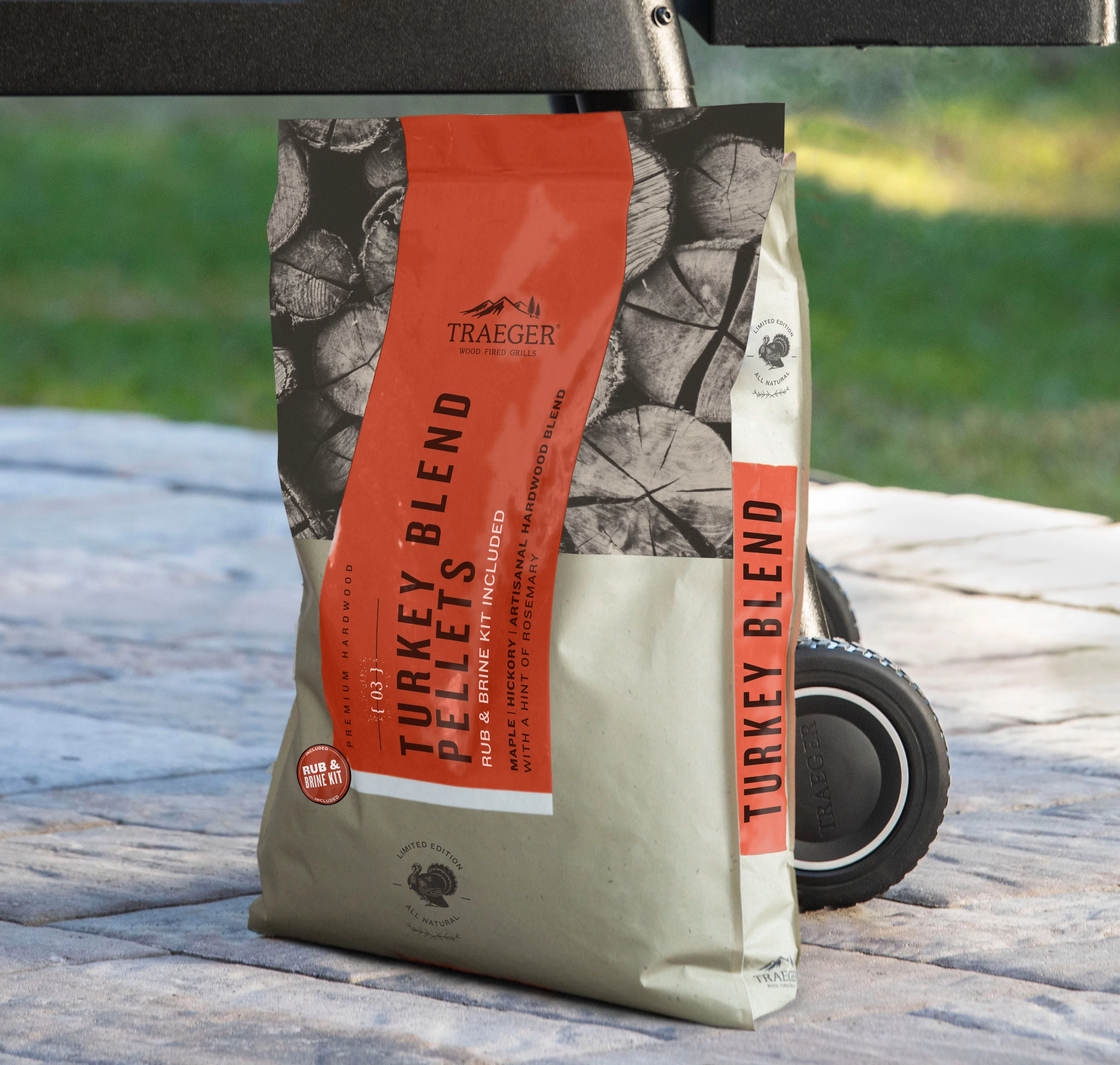 Traeger Pellet Grills Limited Edition Turkey Wood Pellets with Brine Kit