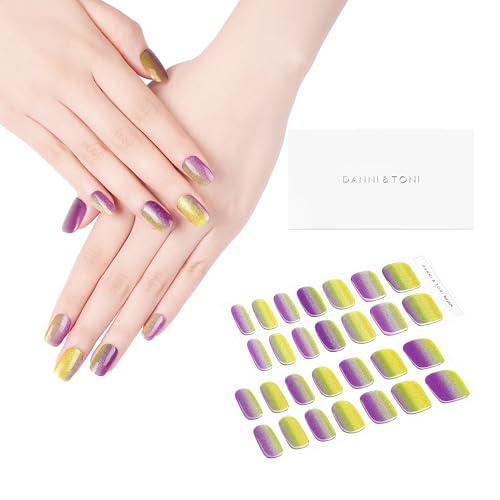 DANNI & TONI Semi Cured Gel Nail Strips Christmas Santa Claus Snowflakes Cat Eye Gel Nail Wraps 28 Stickers | Mistletoe Meow