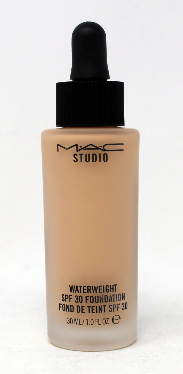 MAC Studio Waterweight SPF 30 Foundation NW18, 1 Ounce