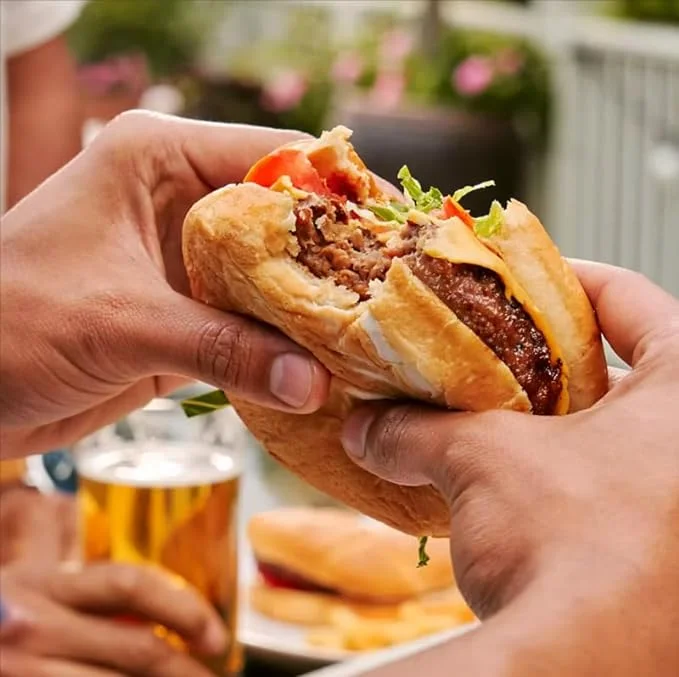 Beyond Meat Plant-Based Burger Patties, 10 ct./ 40 oz - Pack of 2