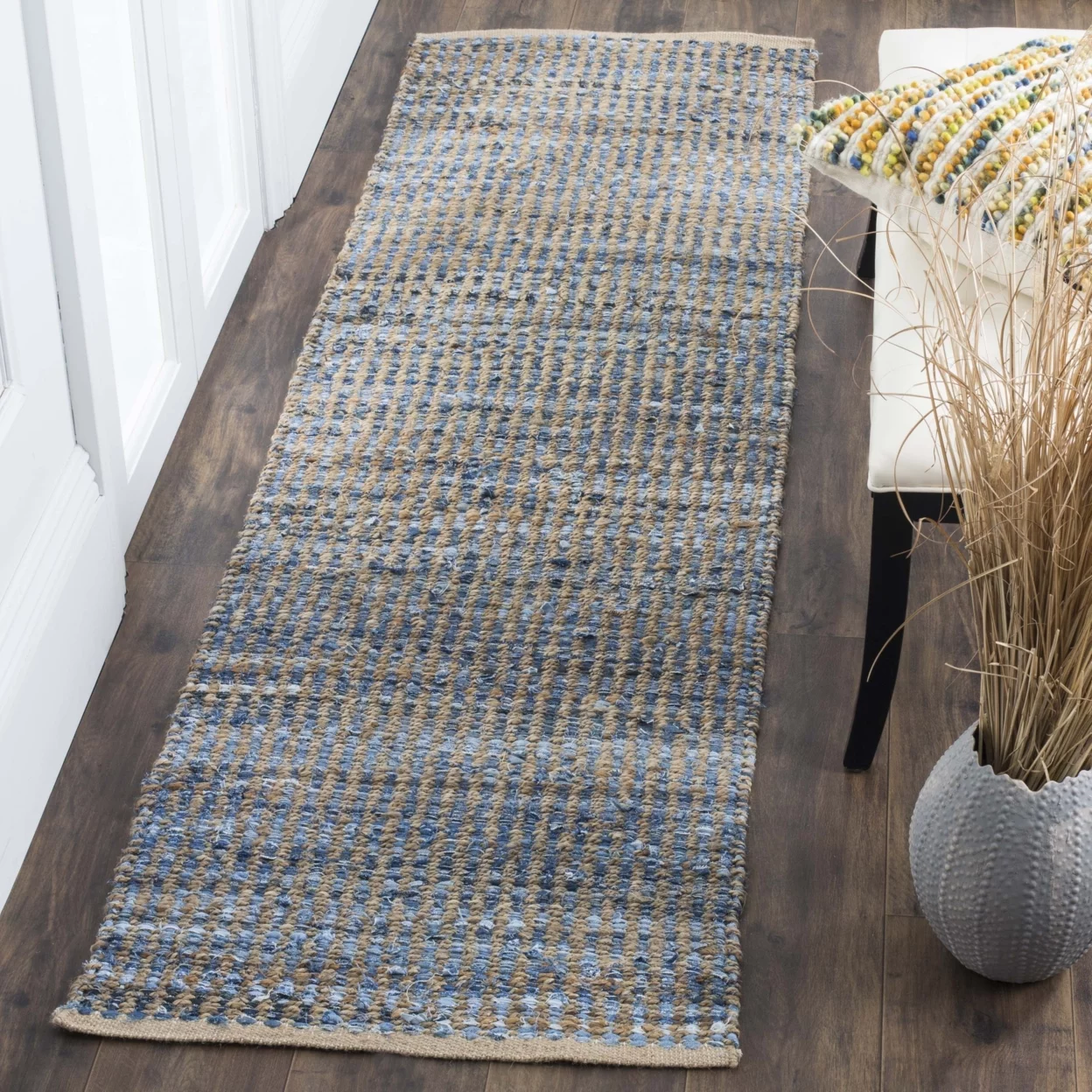 SAFAVIEH Cape Cod CAP352A Handwoven Natural / Blue Rug