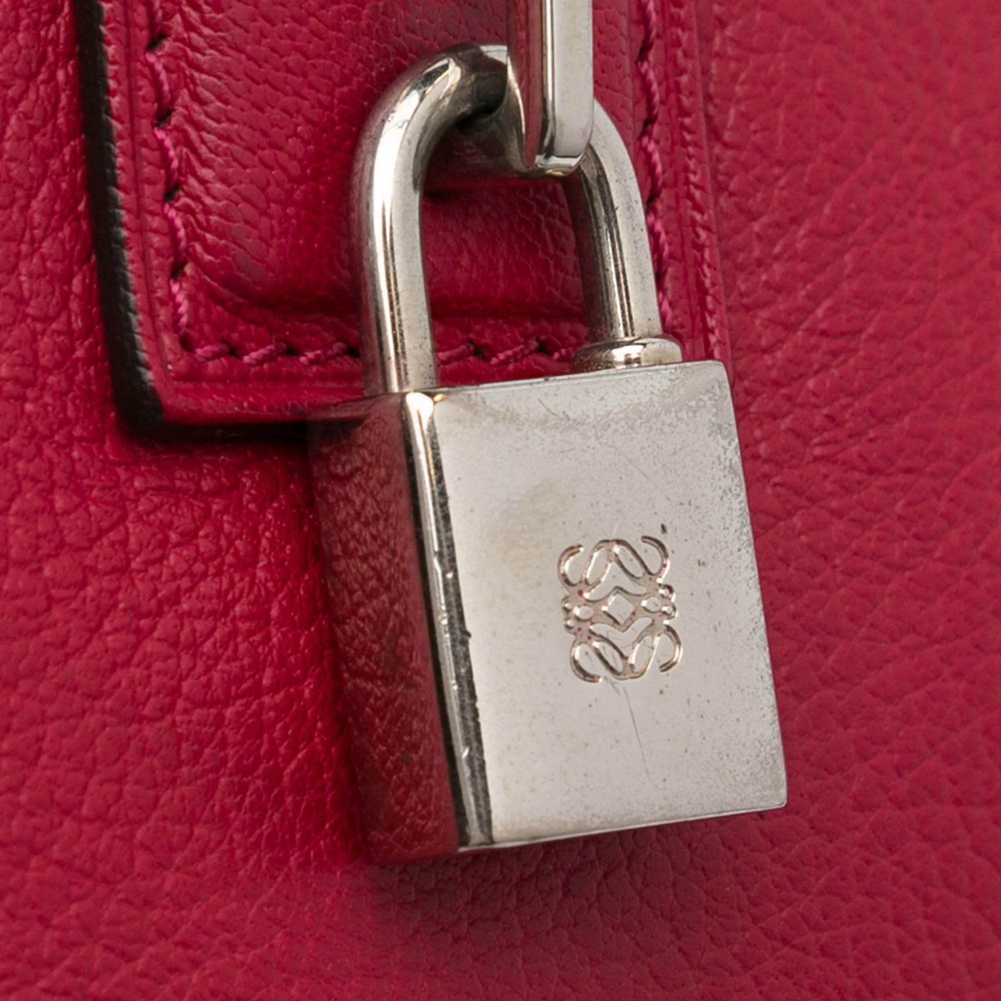 Pre-Owned Authenticated Loewe Amazona Handbag Calf Leather Red Top HandleBag Unisex (Good)