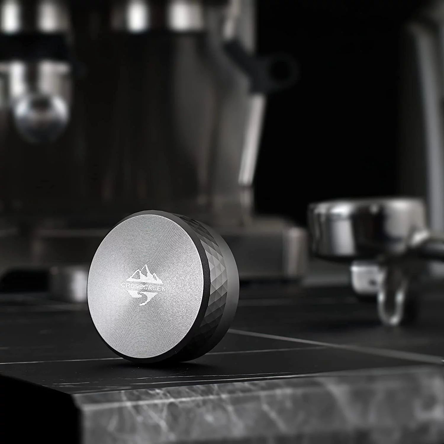 58mm Coffee Tamper, Espresso Tamper Barista 58mm Diamond Pattern Hand Tamper by CrossCreek with Stainless Steel Flat Base 6296-51201-01A