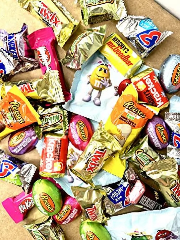 Pre Filled Chocolate Candy Plastic Easter Eggs With Egg Token (100)