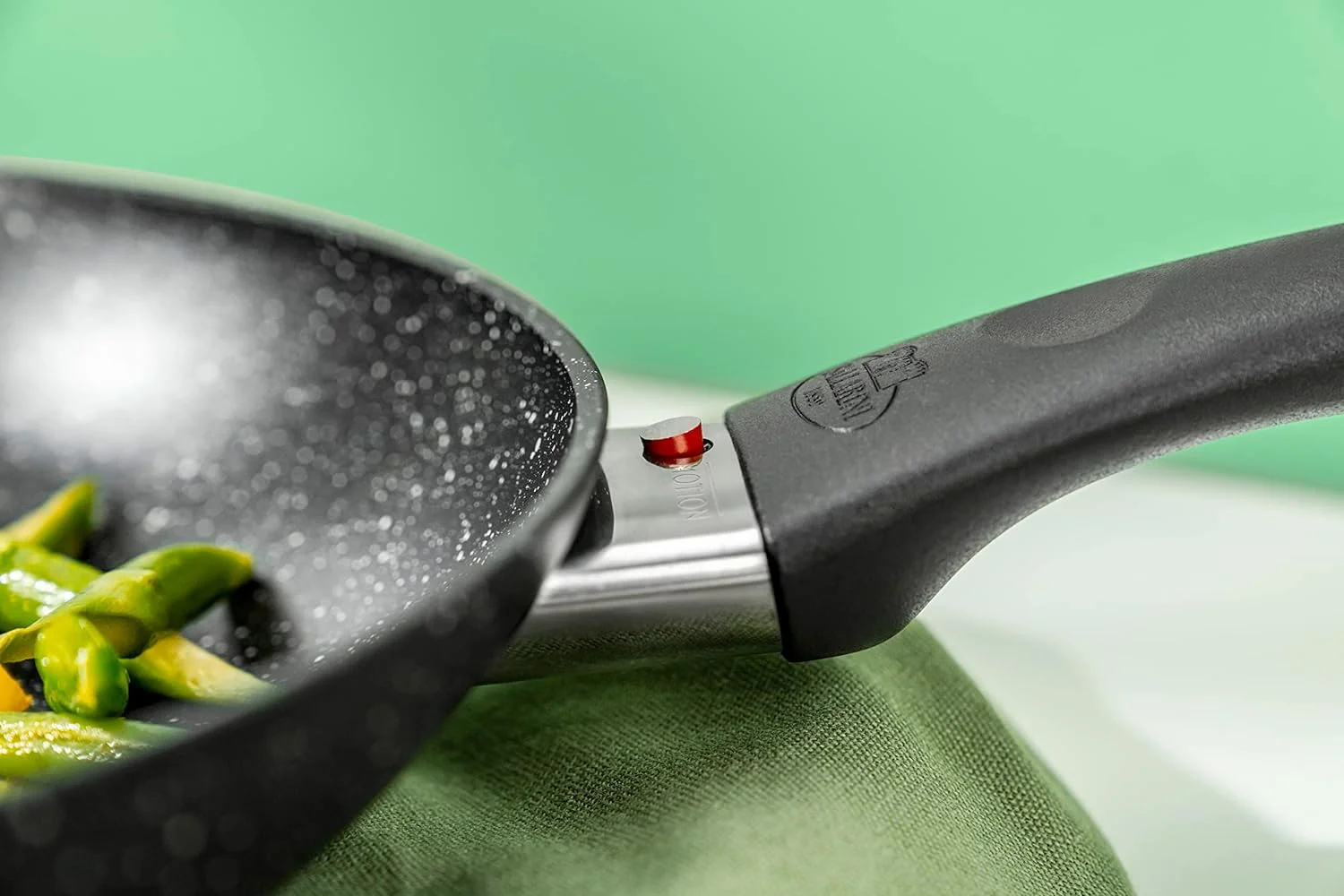 QCAI Vipiteno high-Rimmed braising pan, Non-Stick stew Pot with lid, Aluminium, Round, Ø 28 cm