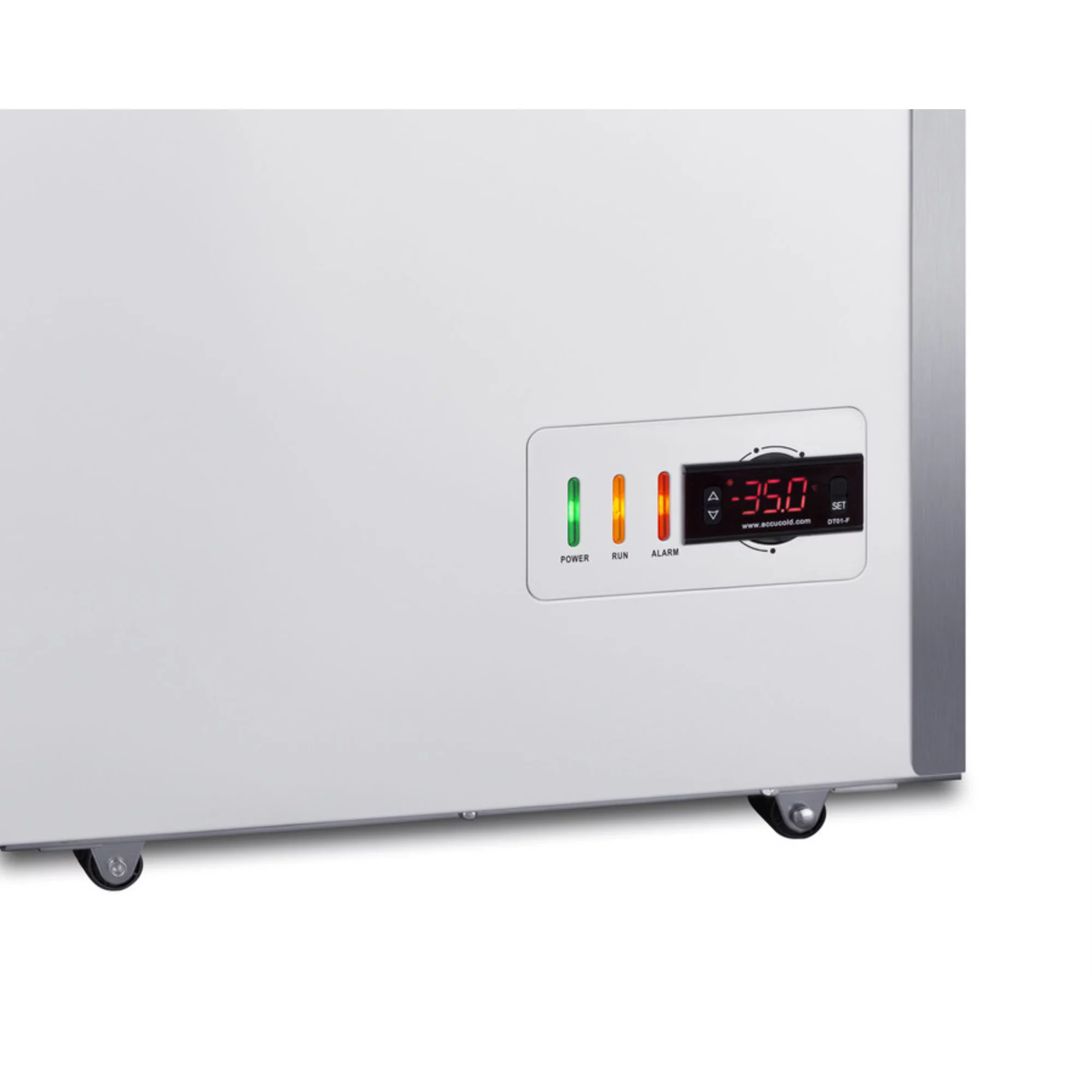 Laboratory chest freezer capable of -35 C (-31 F) operation