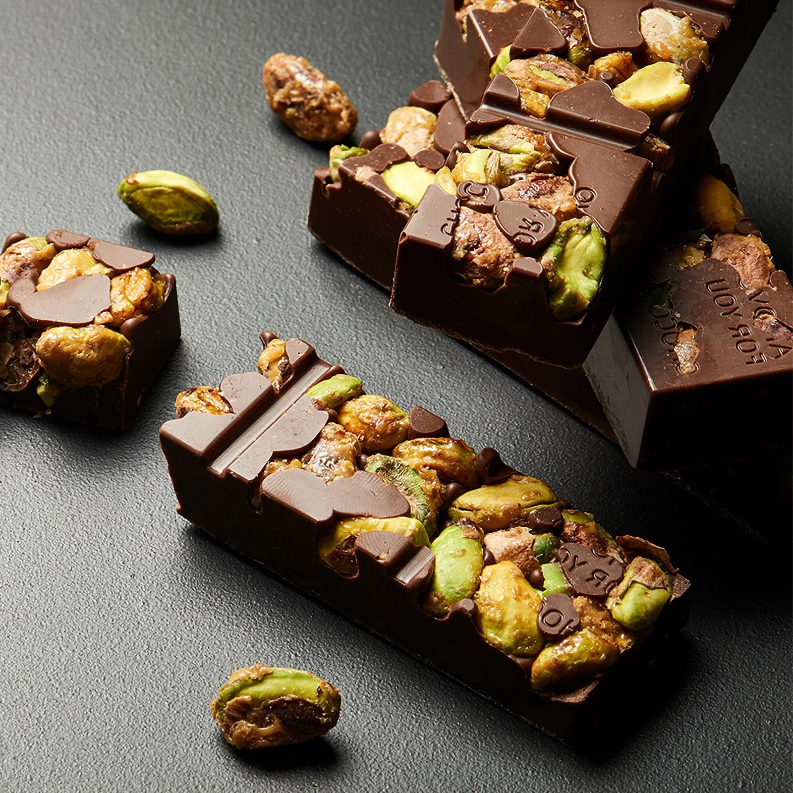 AMOTRIO Pistachio Chocolate Bars, 6 Ct