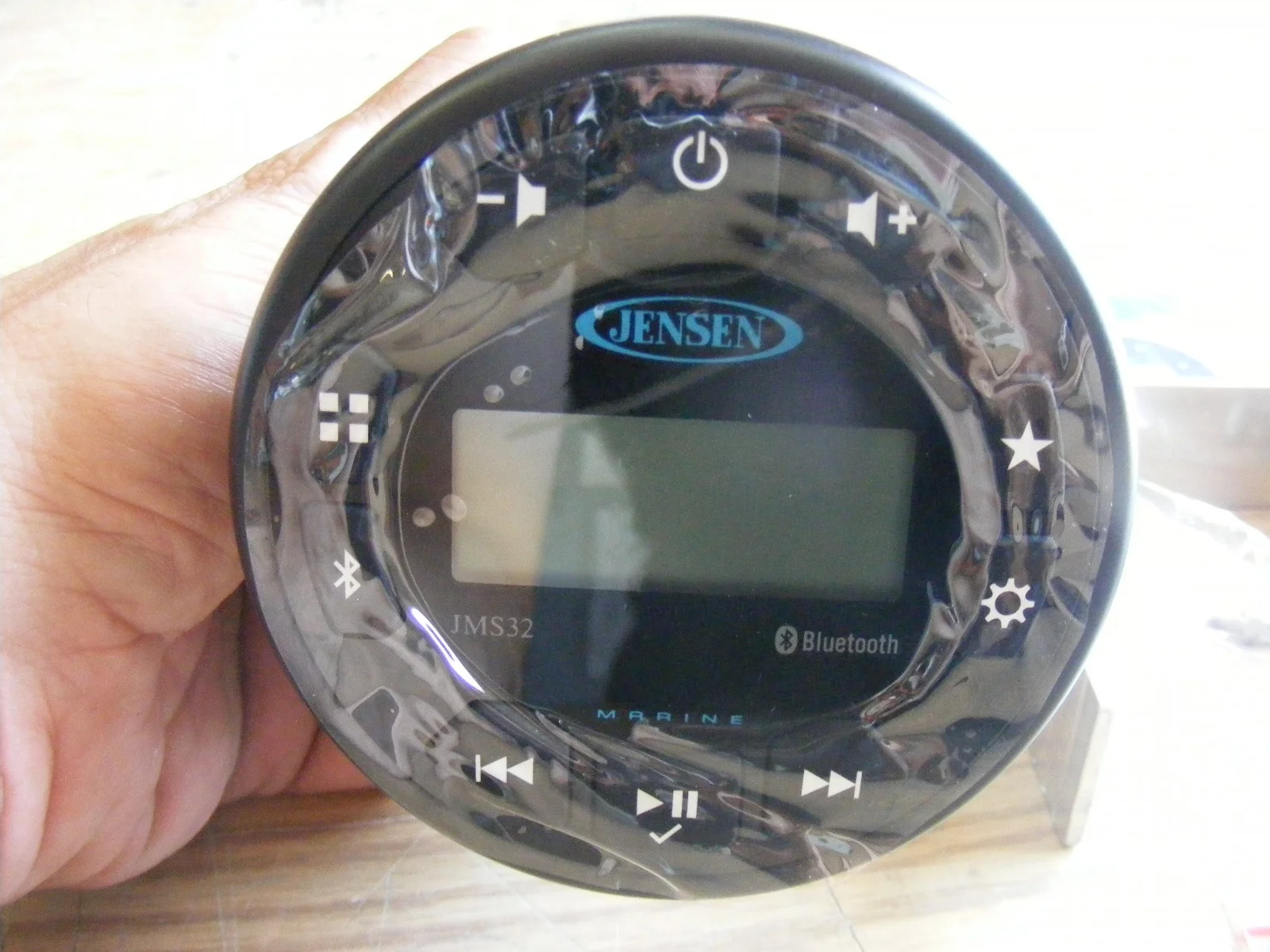 Jensen JMS3RTL AM/FM/USB Waterproof Bluetooth Stereo