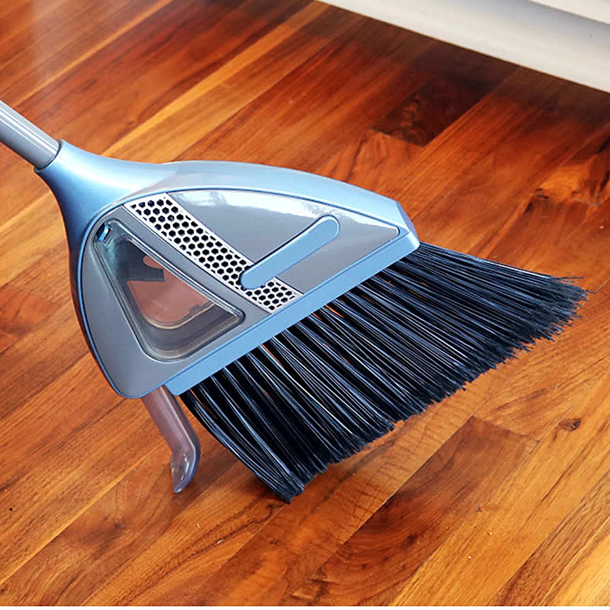 Evertone TFAN5005 Milex Vacuum Broom