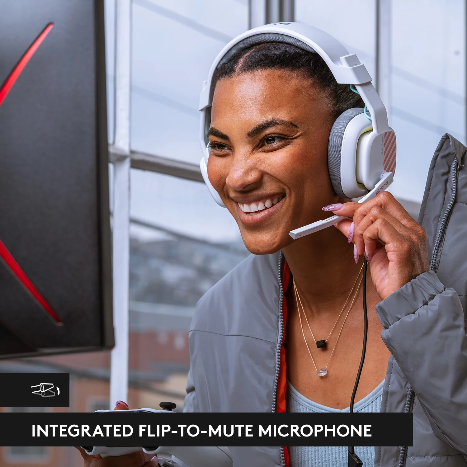 ASTRO A10 Gaming Headset Gen 2 Wired Headset - Over-ear gaming headphones with flip-to-mute microphone, 32 mm drivers, compatible with PlayStation, PC, White