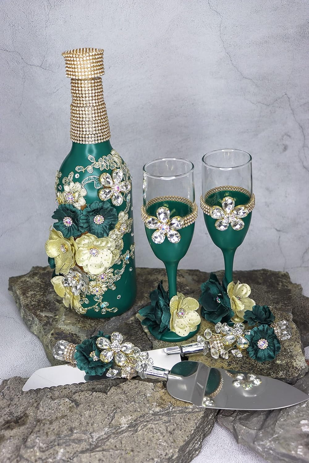 Champagne Glasses Set Toasting Set For Quinceanera Sweet Sixteen Toasting Set SBD68 (Emerald Green Silver)