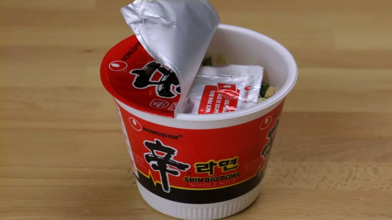 Nongshim Shin Bowl Noodle Soup (3.03 oz. bowl, 12 ct.)