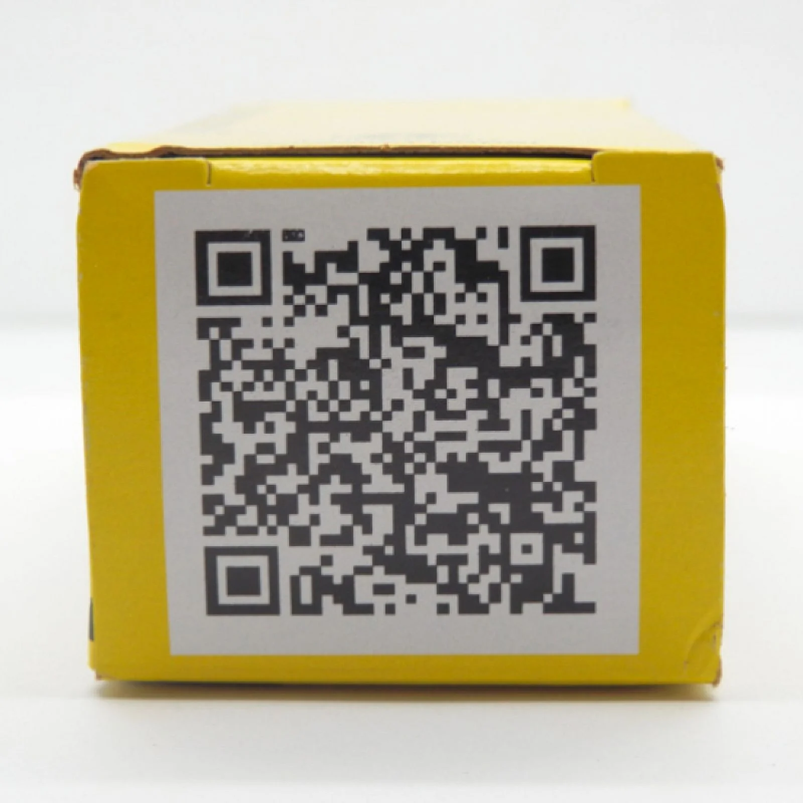 Hubbell Recept,White,15 A,2P3W,Back; Side,1PK  HBL8200W