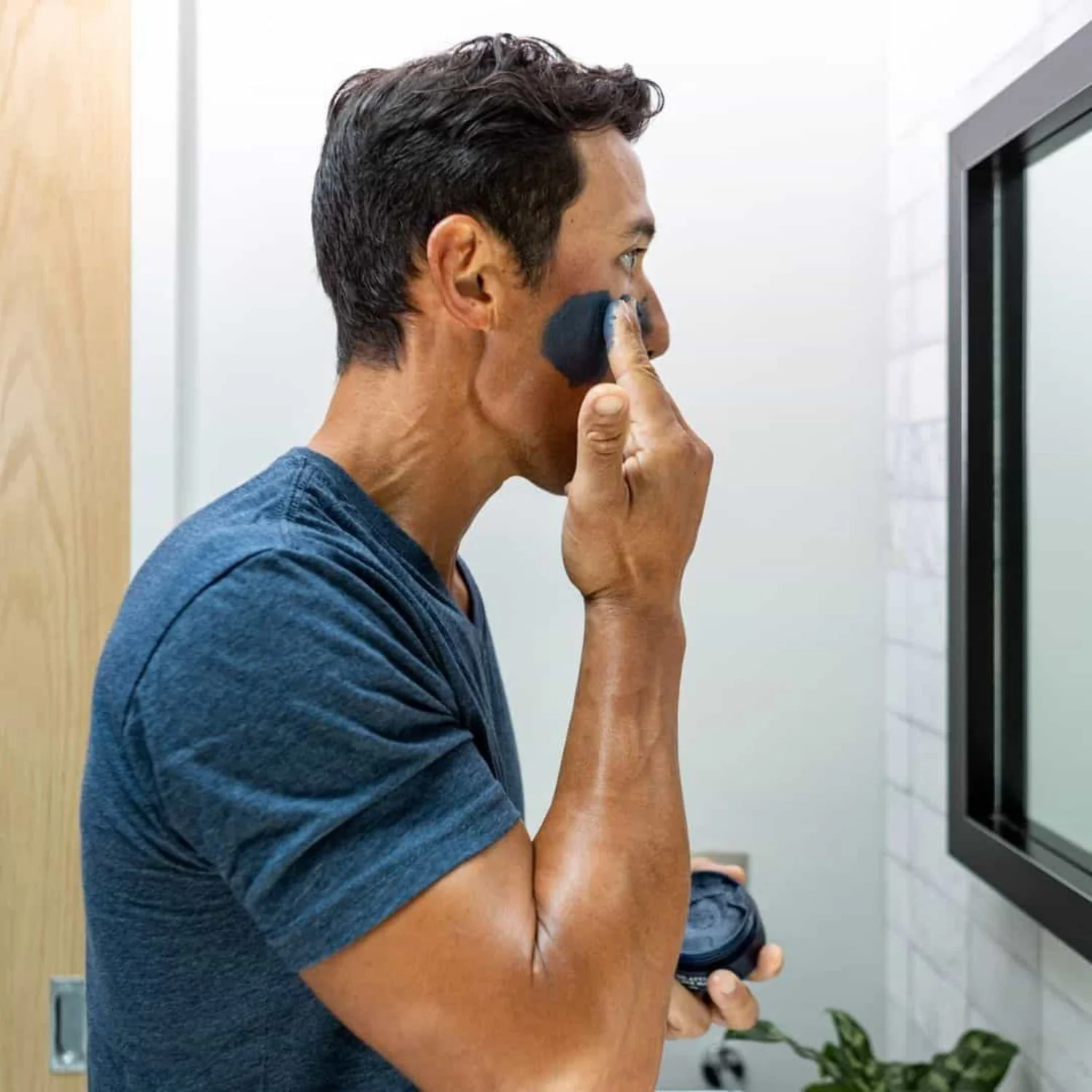 Oars + Alps Oil Attacker Face Mask Skin Care, Facial Cleanser Infused with Kaolin Clay and Niacinamide, TSA Friendly, 2 Oz