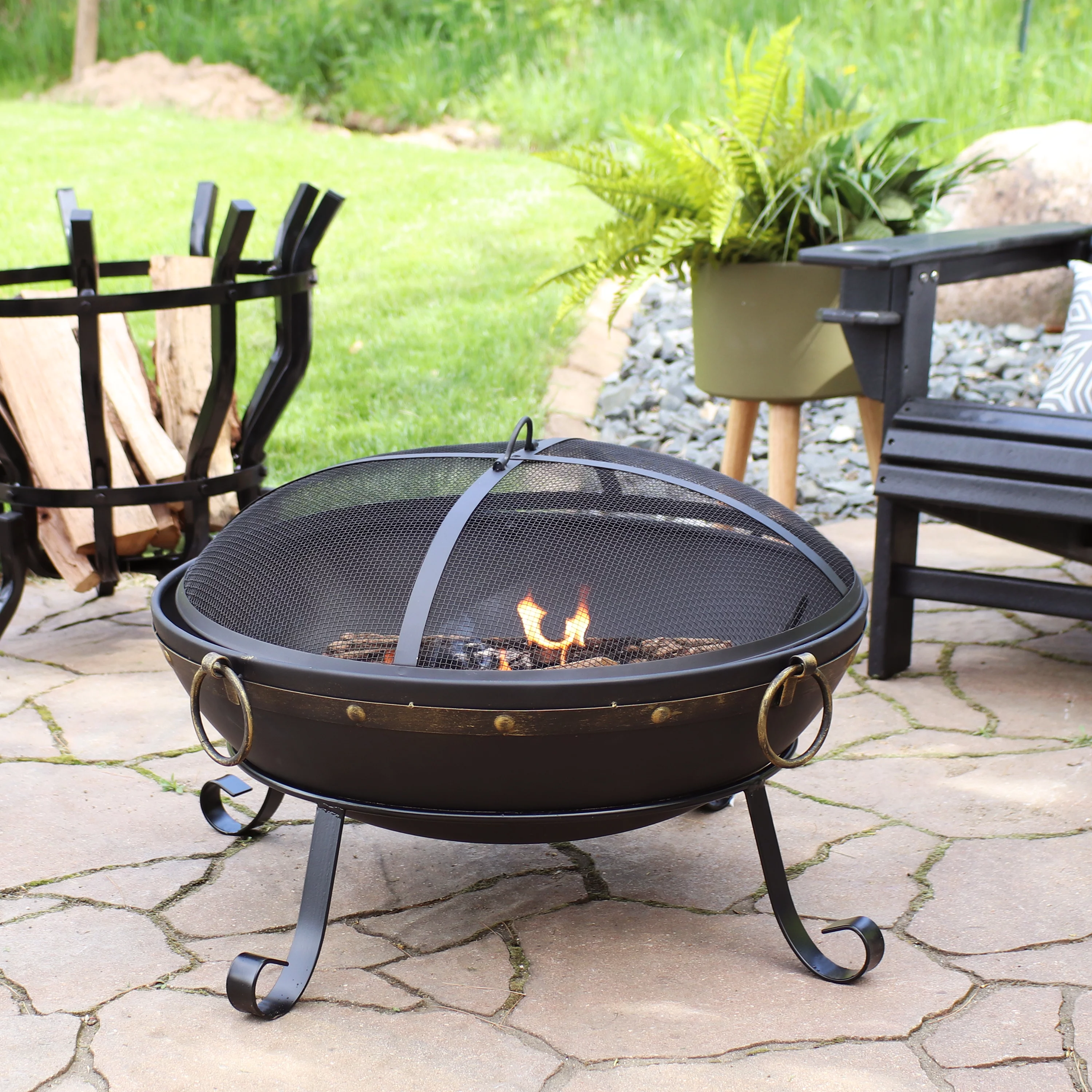 Sunnydaze Victorian Steel Fire Bowl and Spark Screen - 25