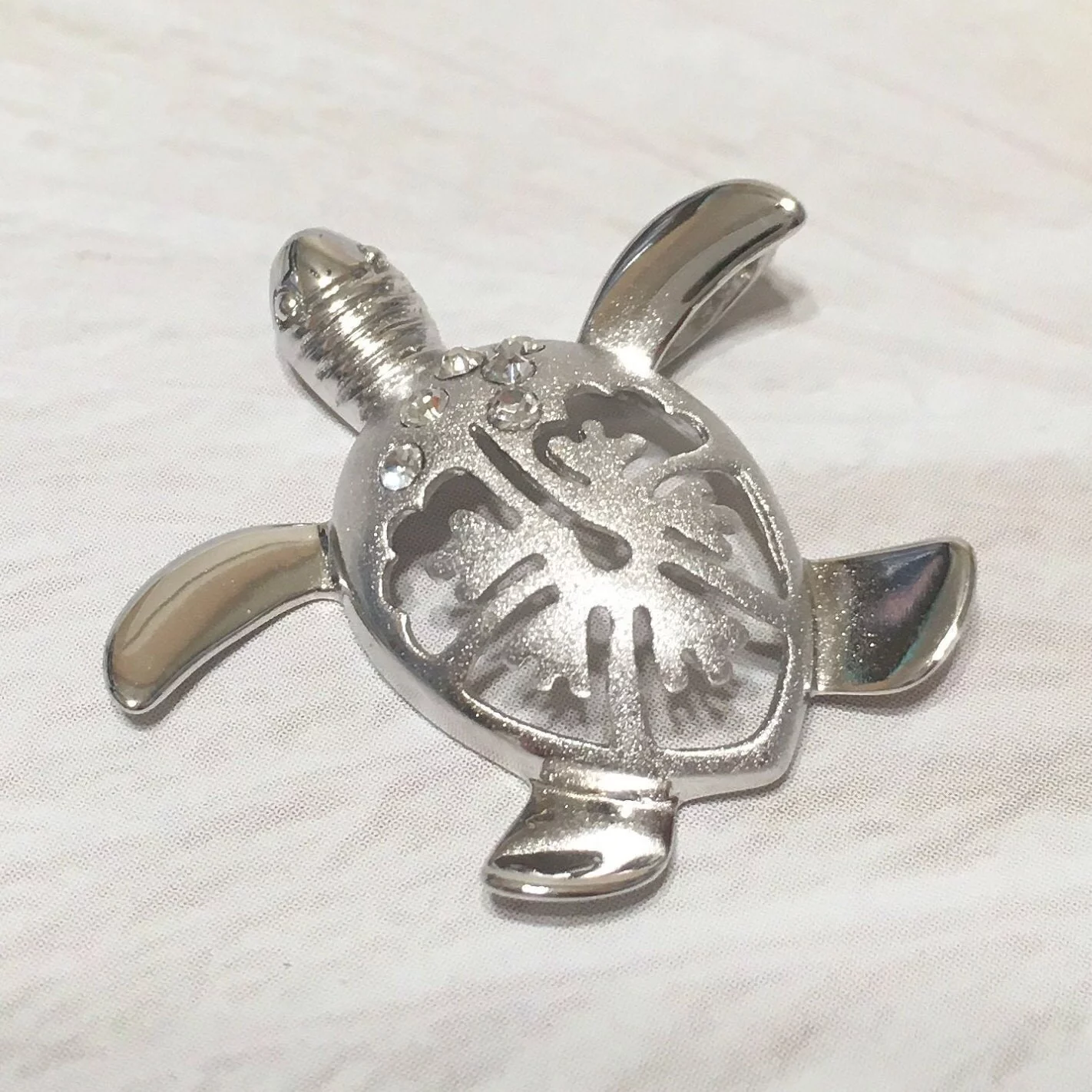 Beautiful Hawaiian Large Sea Turtle Hibiscus Earring and Necklace, Sterling Silver Turtle Hibiscus CZ Pendant, N6025S Birthday Mom Gift