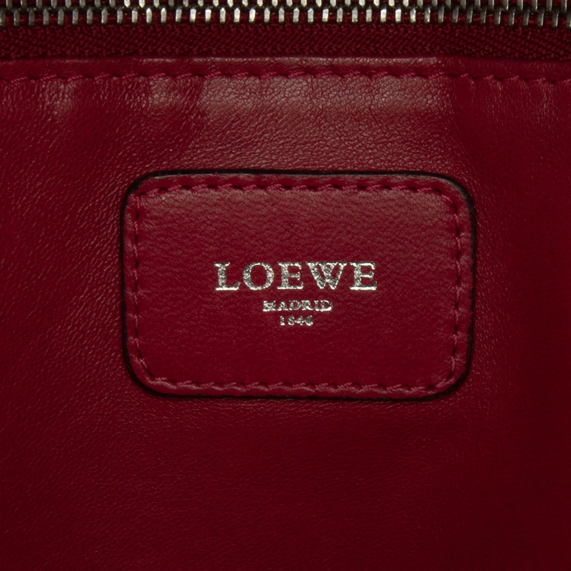 Pre-Owned Authenticated Loewe Amazona Handbag Calf Leather Red Top HandleBag Unisex (Good)