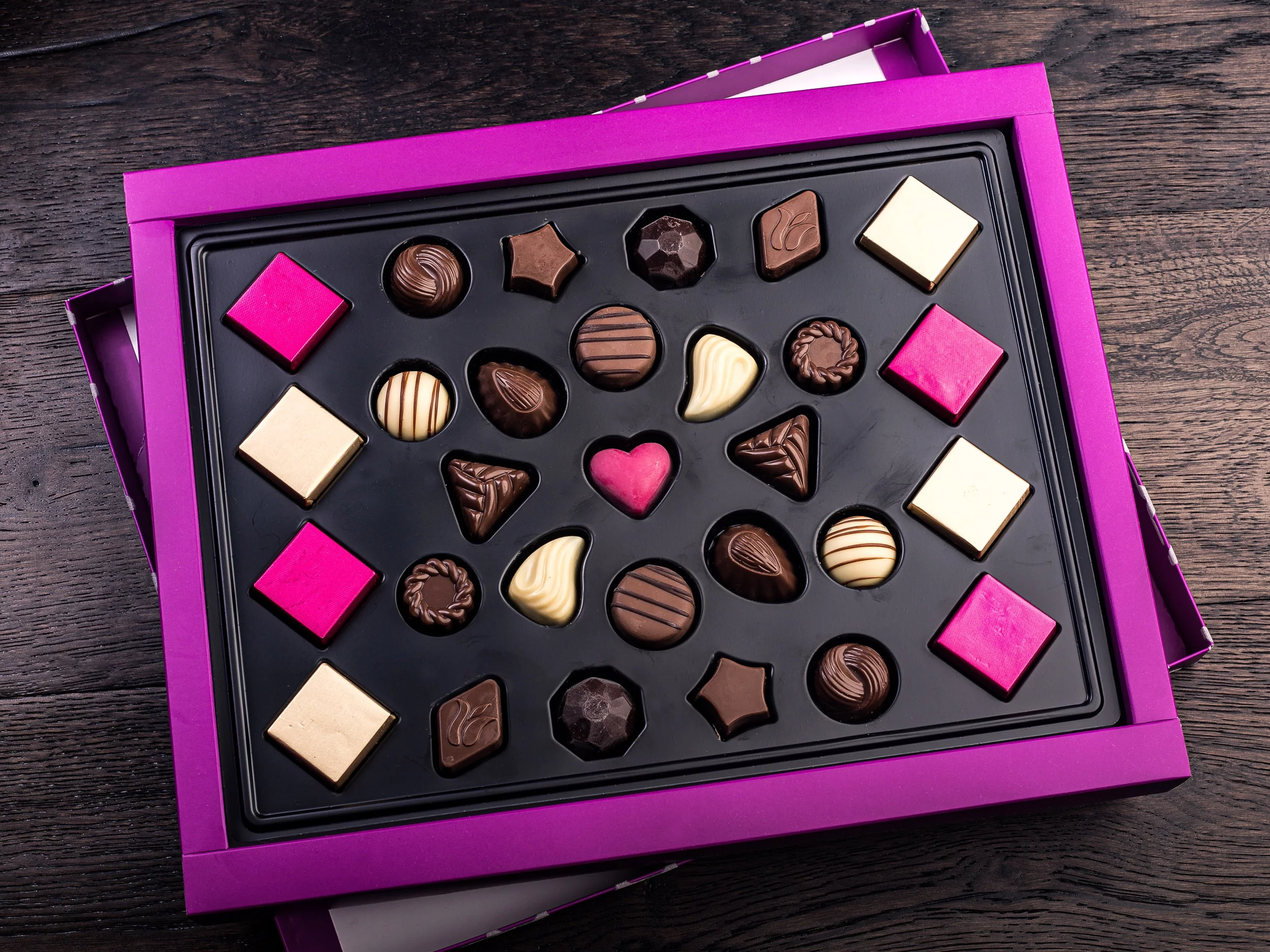 Sleek Assorted Chocolate Purple Velvet Gift Box, 350g