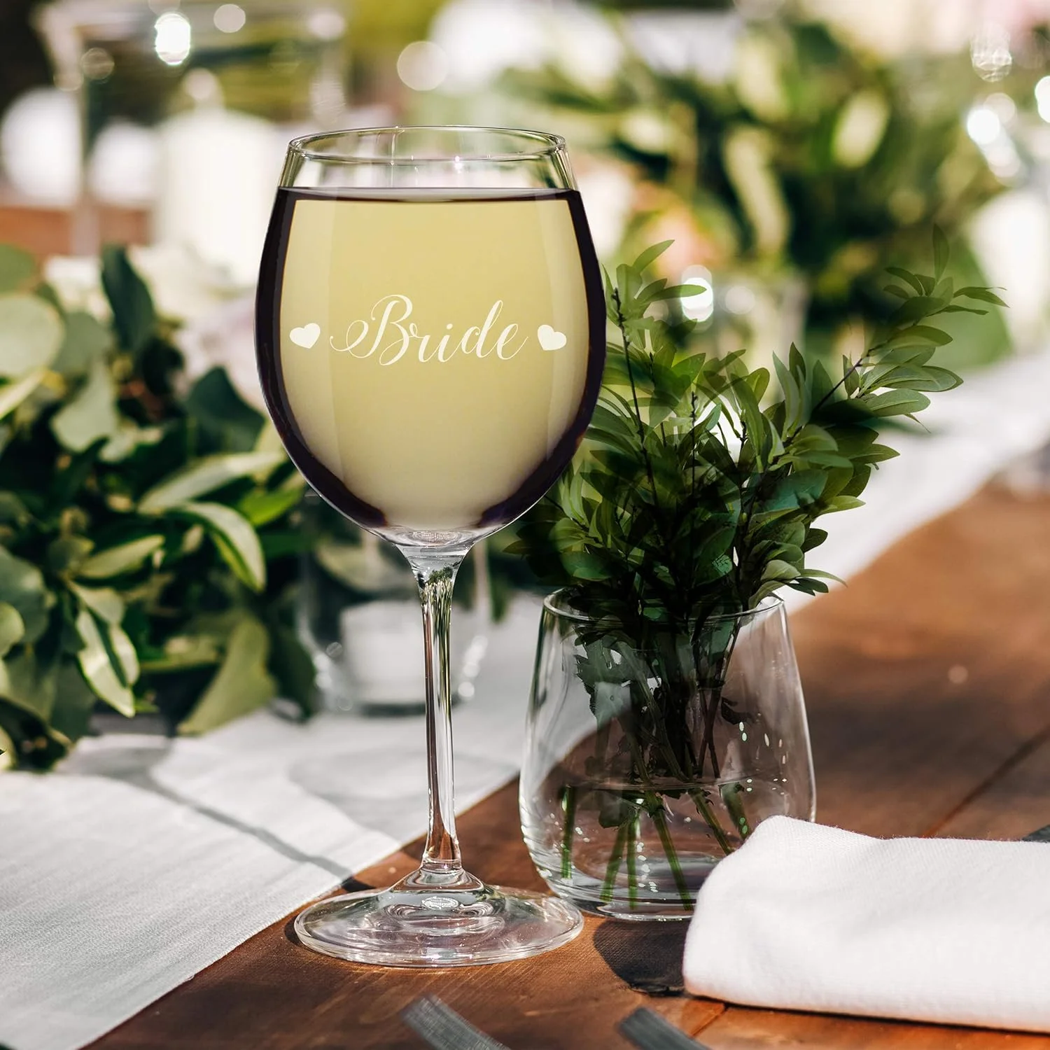 16 Oz Wine Glass With Stem For Bride, Bridesmaid, Mother Of The Bride Groom, Maid And Matron Of Honor - Design