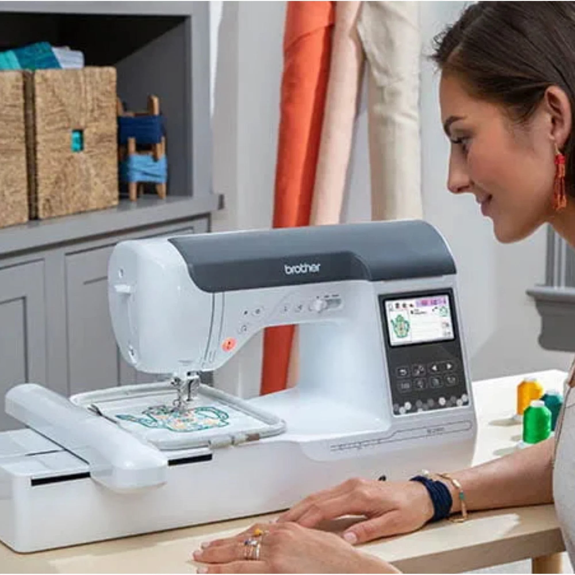 Brother SE2000 Embroidery & Sewing Machine w/ Deluxe $1749 Sewing & Embroidery Bundle
